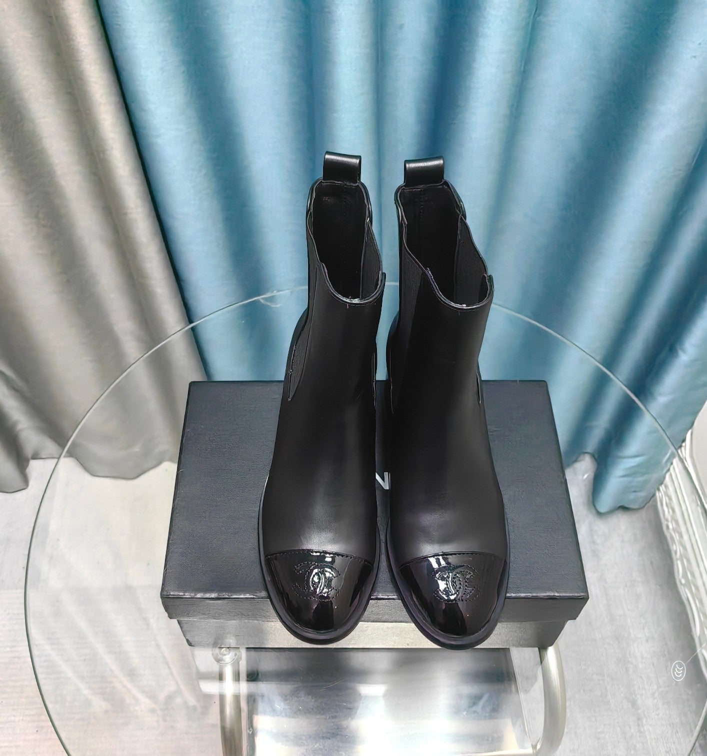 CC Chelsea Ankle Boots Black Calfskin