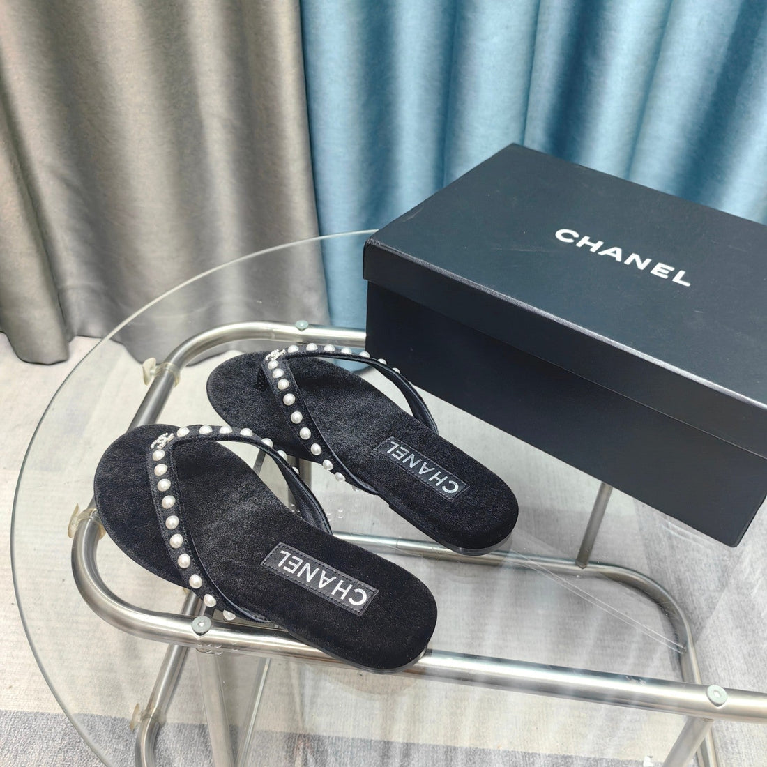 CC Thong Black Velvet Pearl