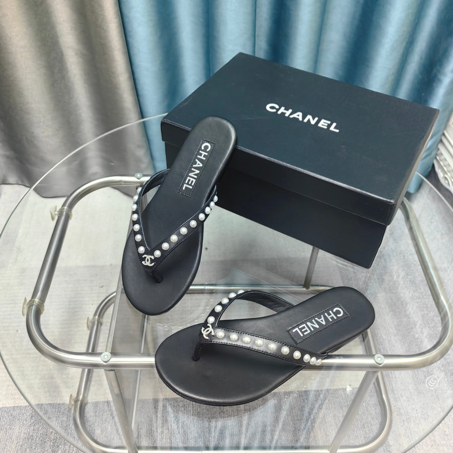 CC Thong Black Calfskin Pearl