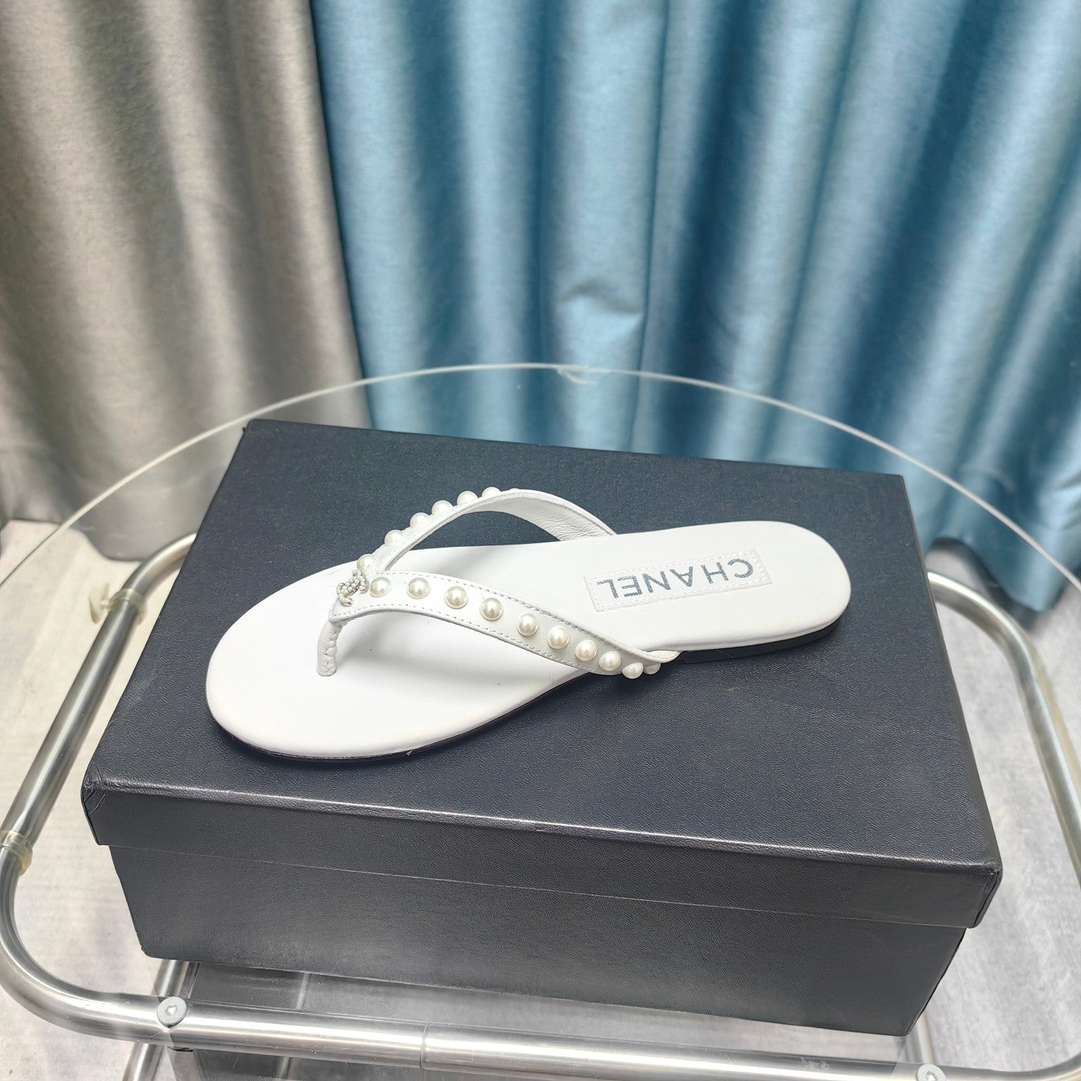 CC Thong White Calfskin Pearl