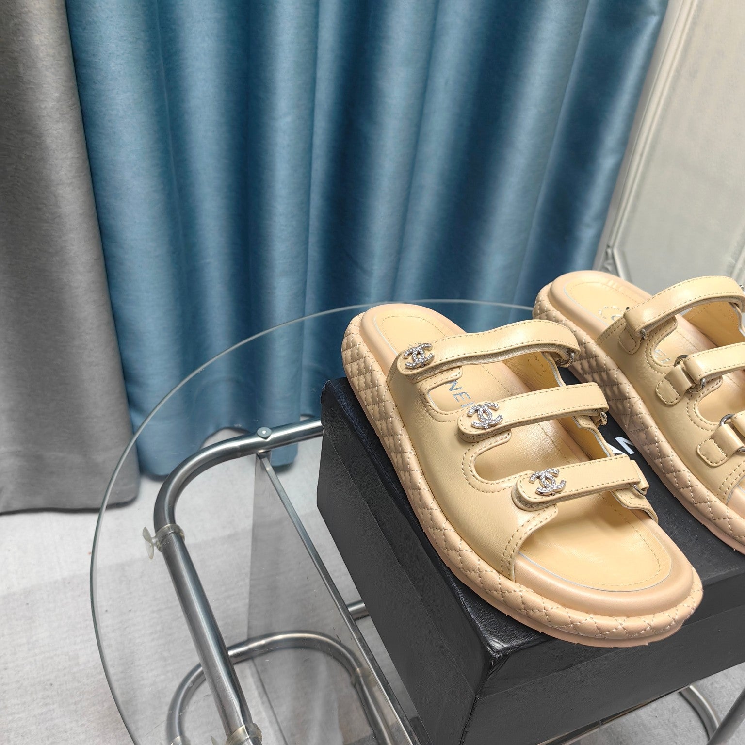 CC 25C Sandal Triple Straps Beige Calfskin