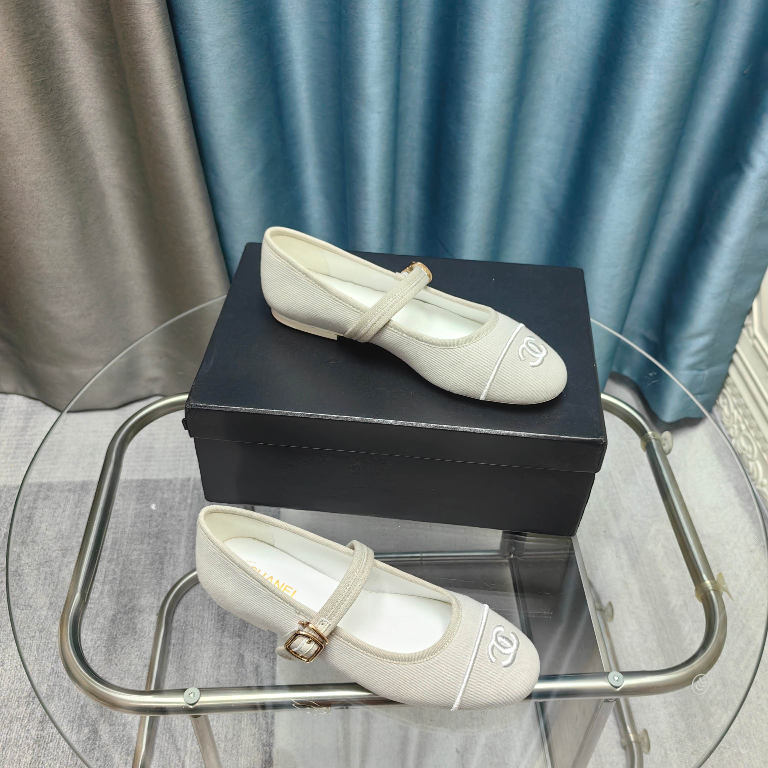 CC 25C Marry Janes Cream Fabric