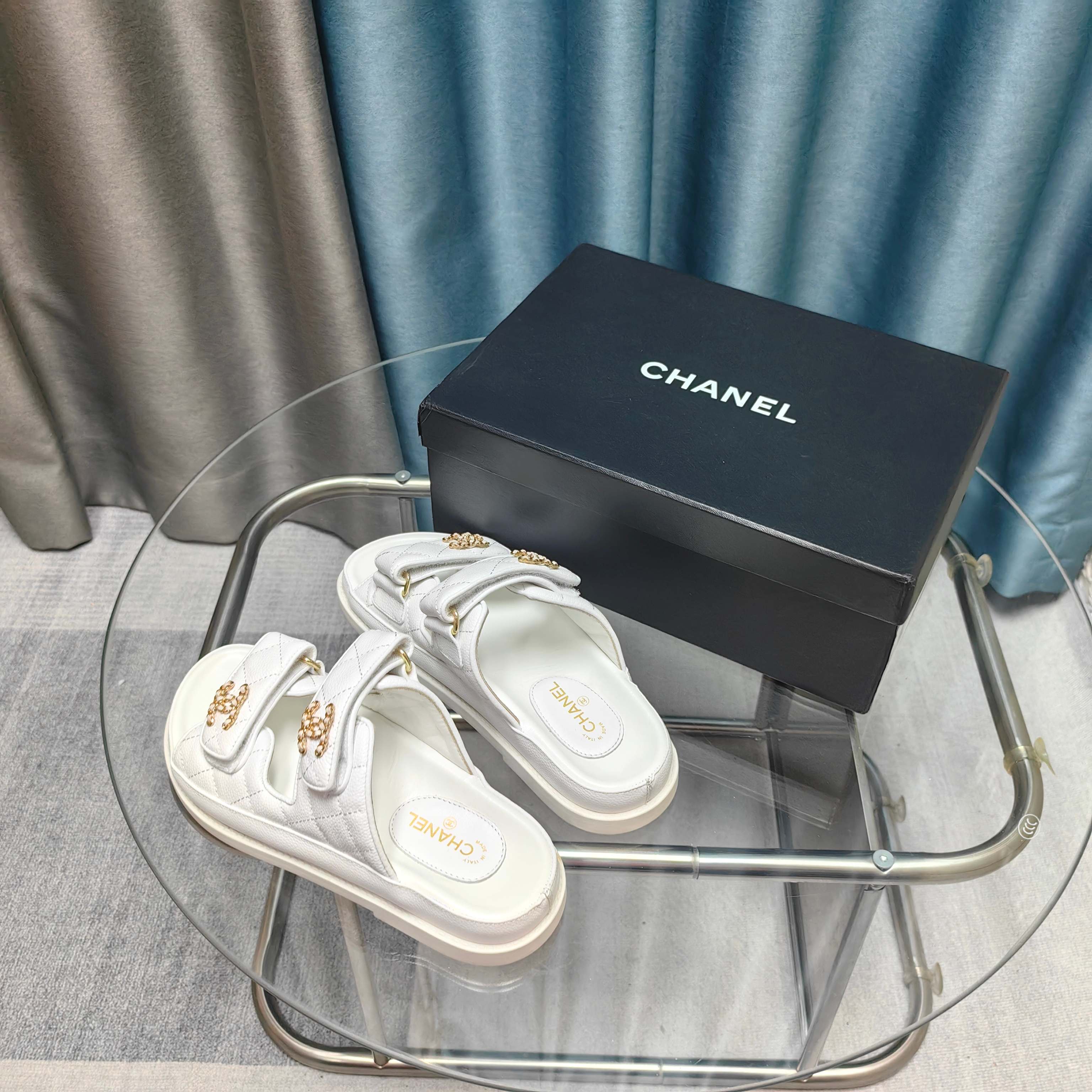 CC 25C Dad Mule White Grained Calfskin