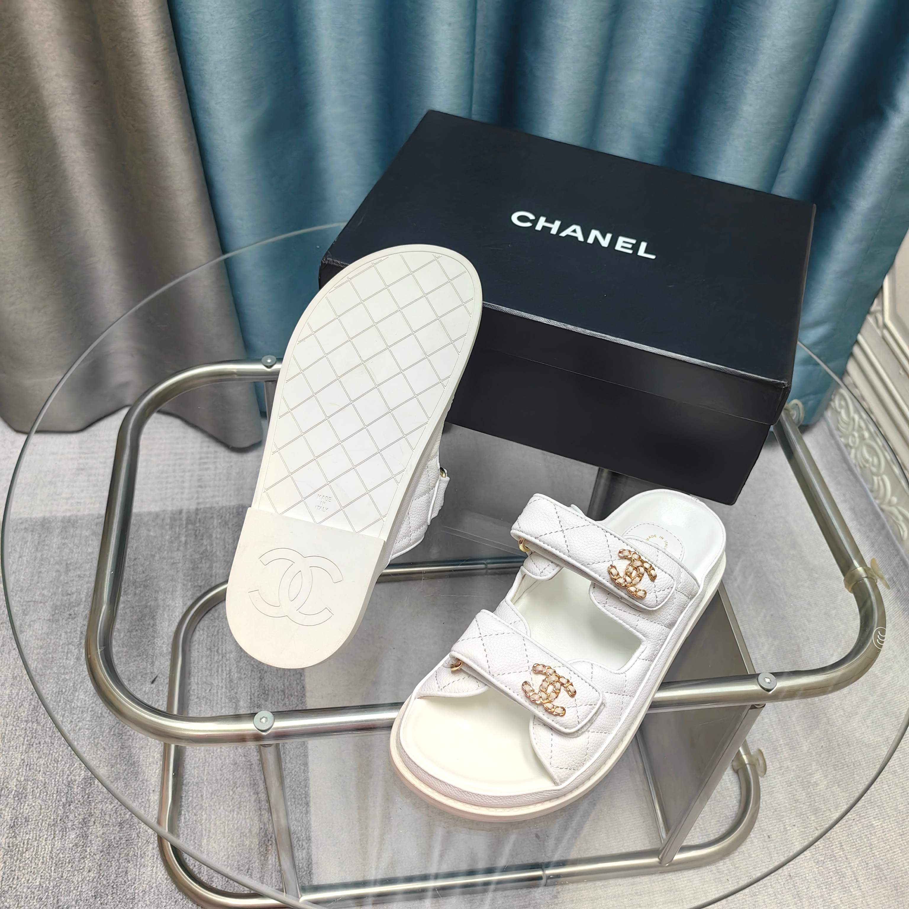 CC 25C Dad Mule White Grained Calfskin