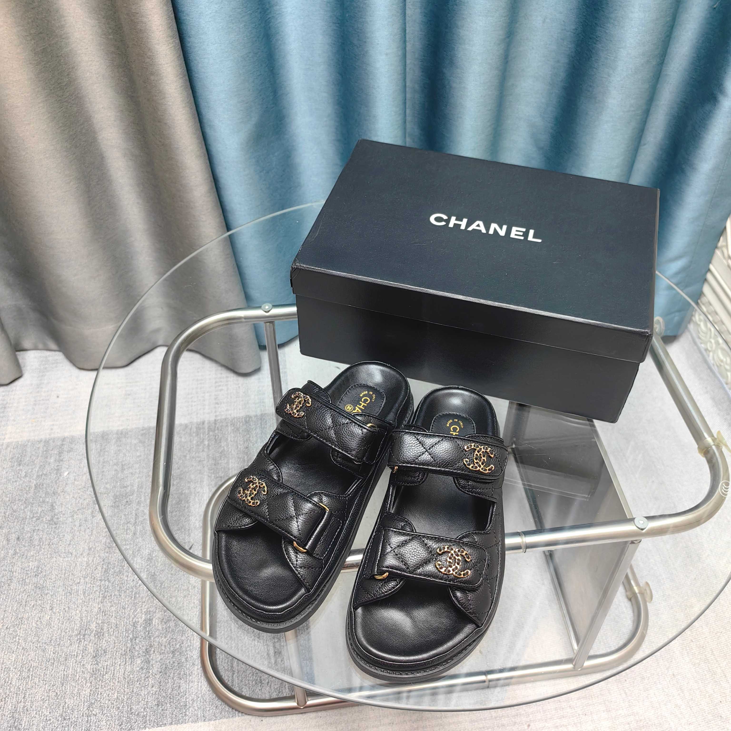 CC 25C Dad Mule Black Grained Calfskin