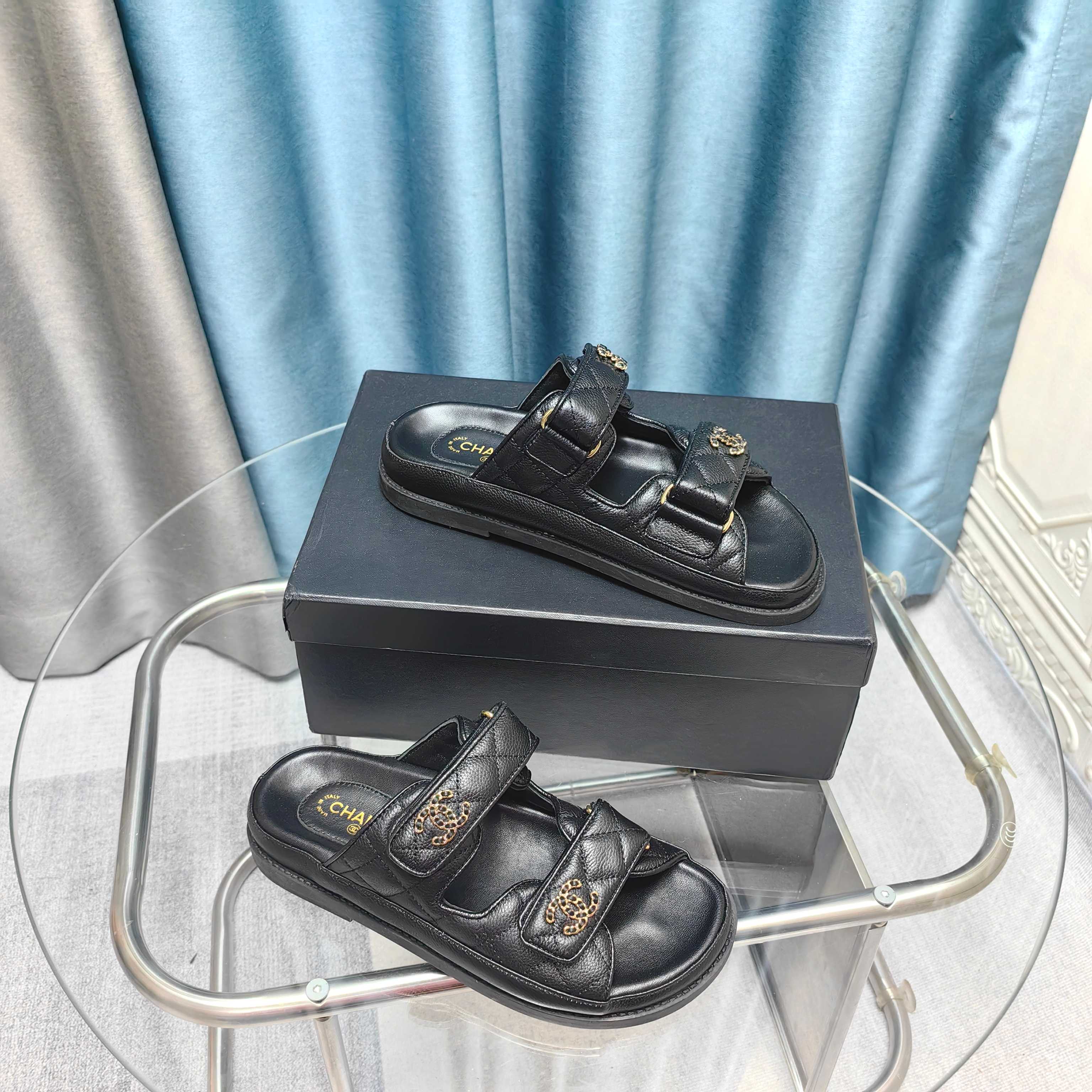 CC 25C Dad Mule Black Grained Calfskin