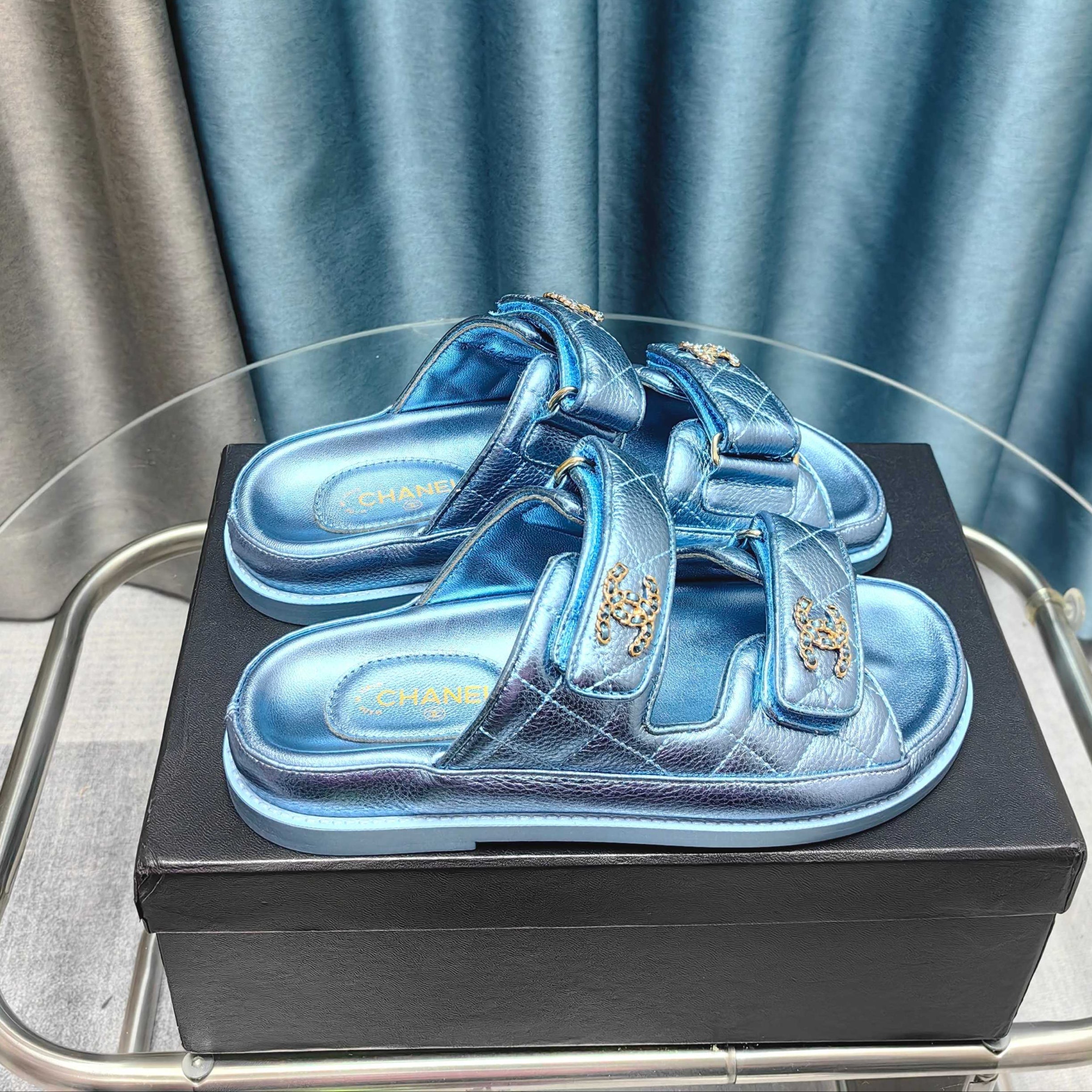 CC 25C Dad Mule Cloud Blue Metalic Grained Calfskin