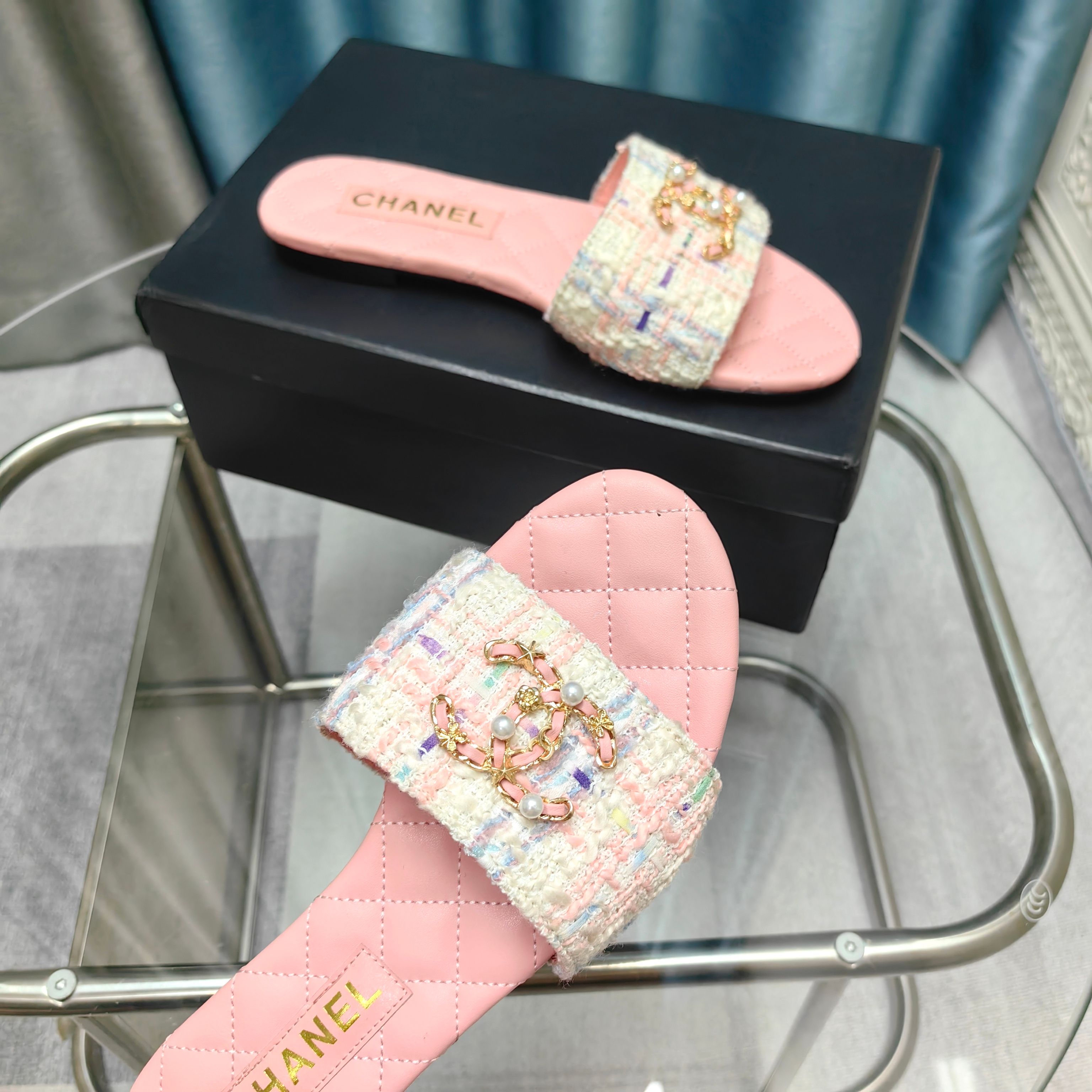 CC 25 Mule Tweed Mop