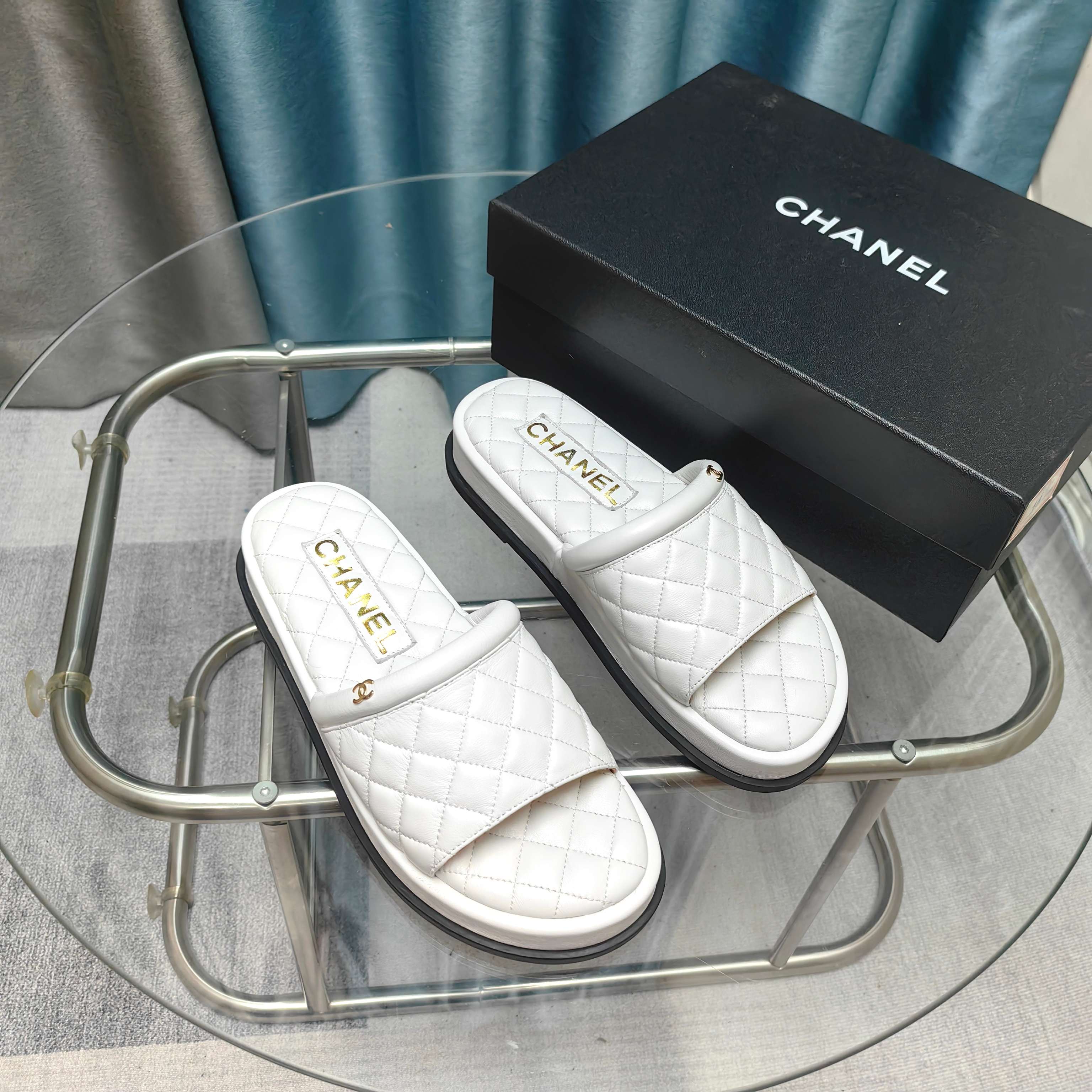 CC 25 Mule Quilted Calfskin