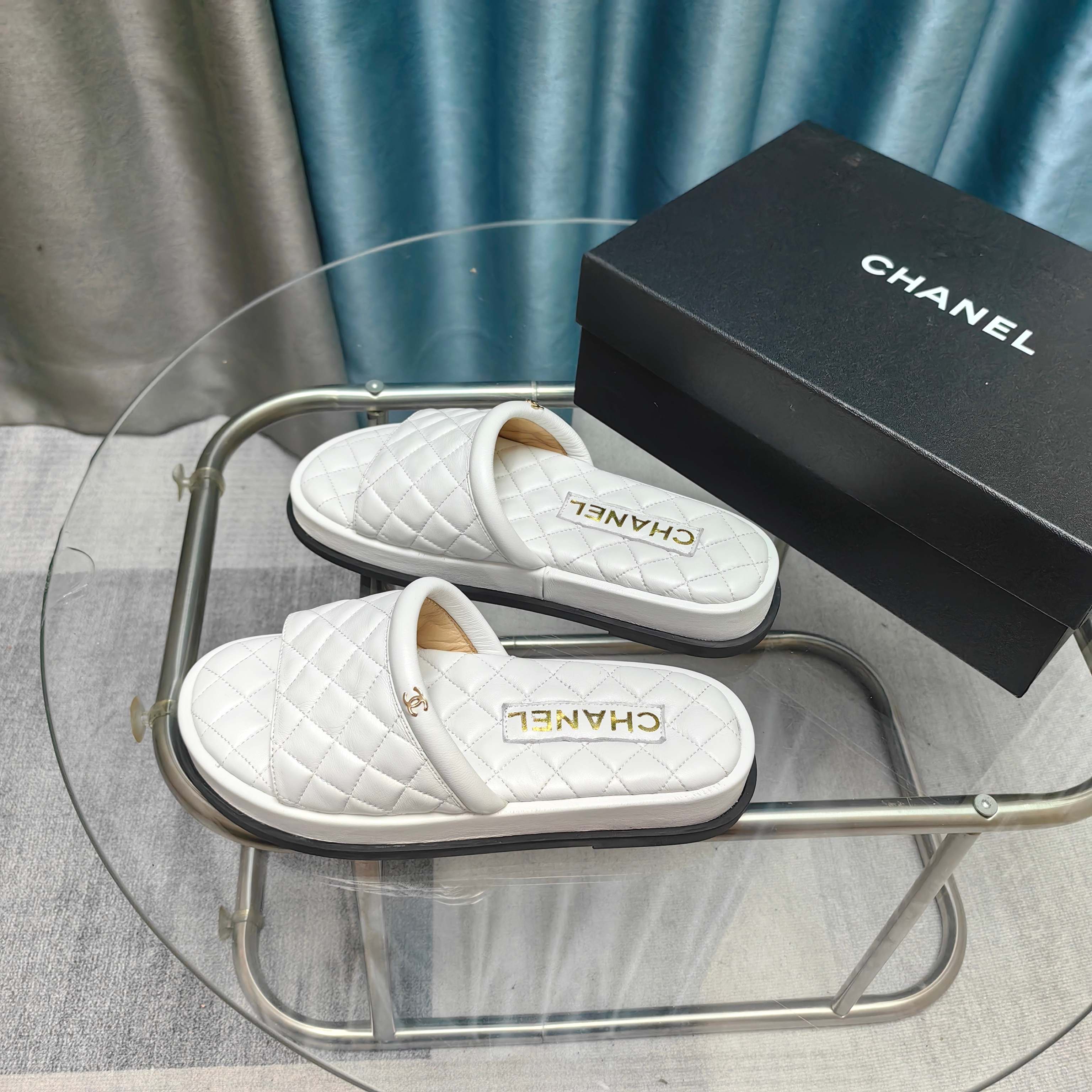 CC 25 Mule Quilted Calfskin