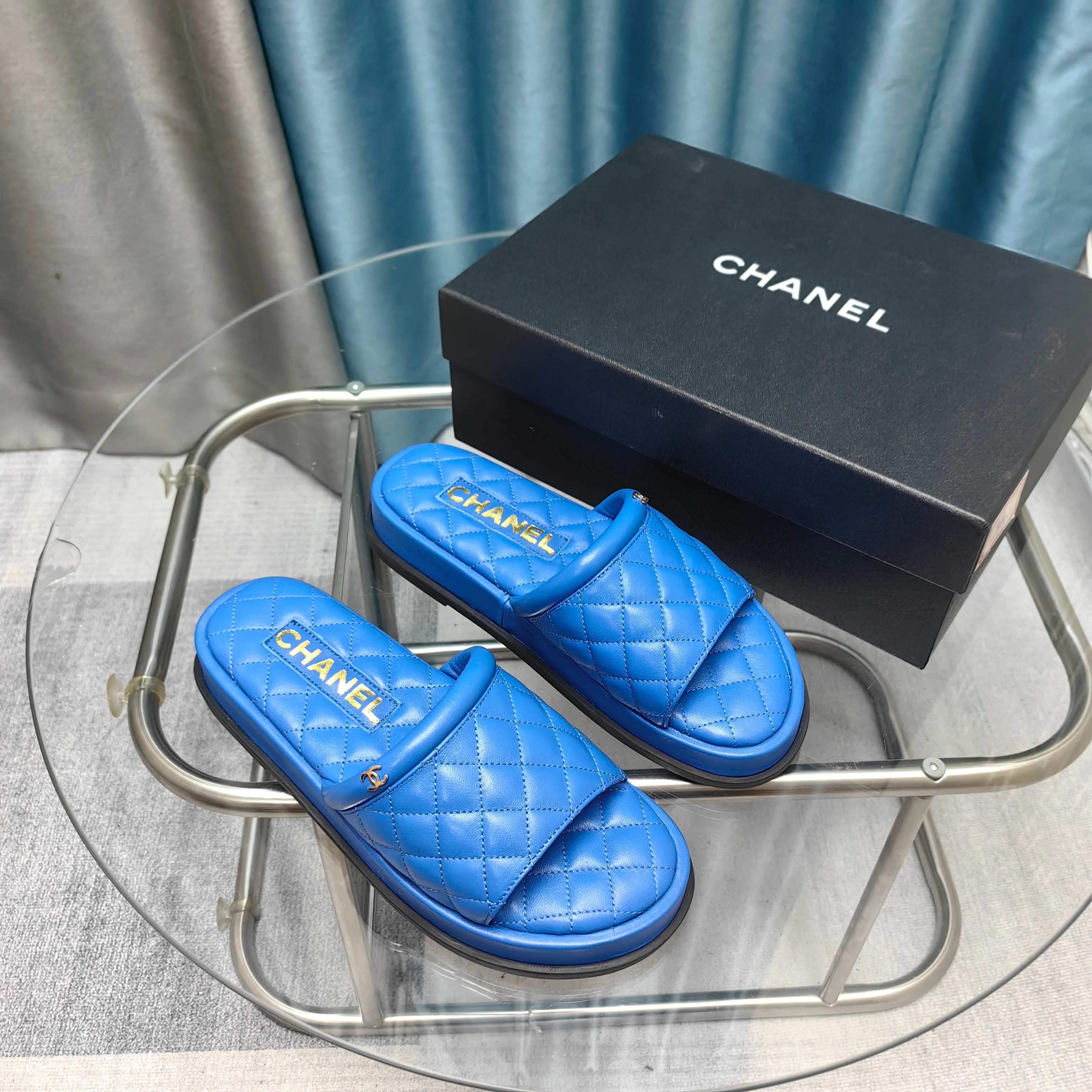 CC 25 Mule Quilted Calfskin