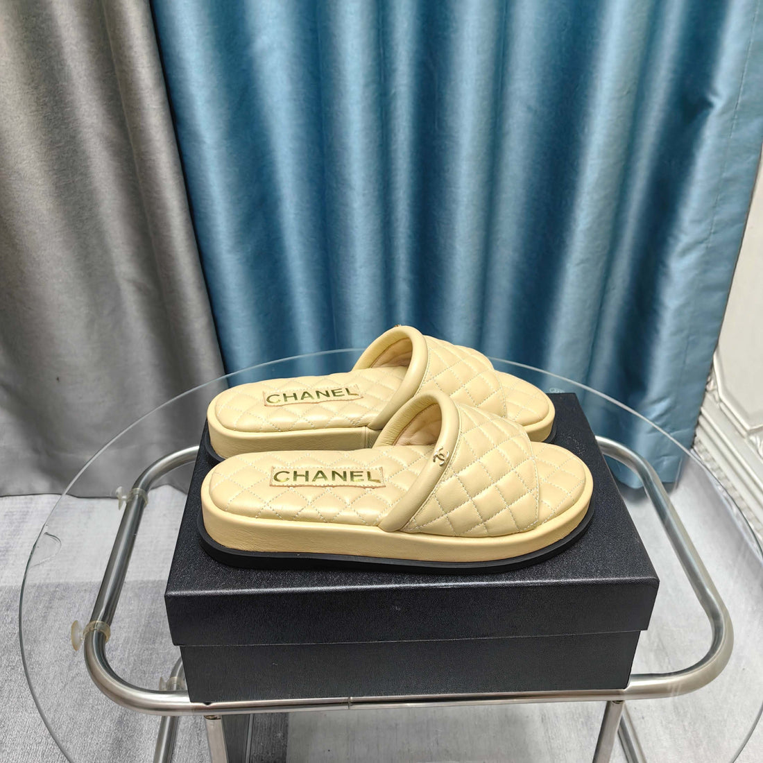 CC 25 Mule Quilted Calfskin