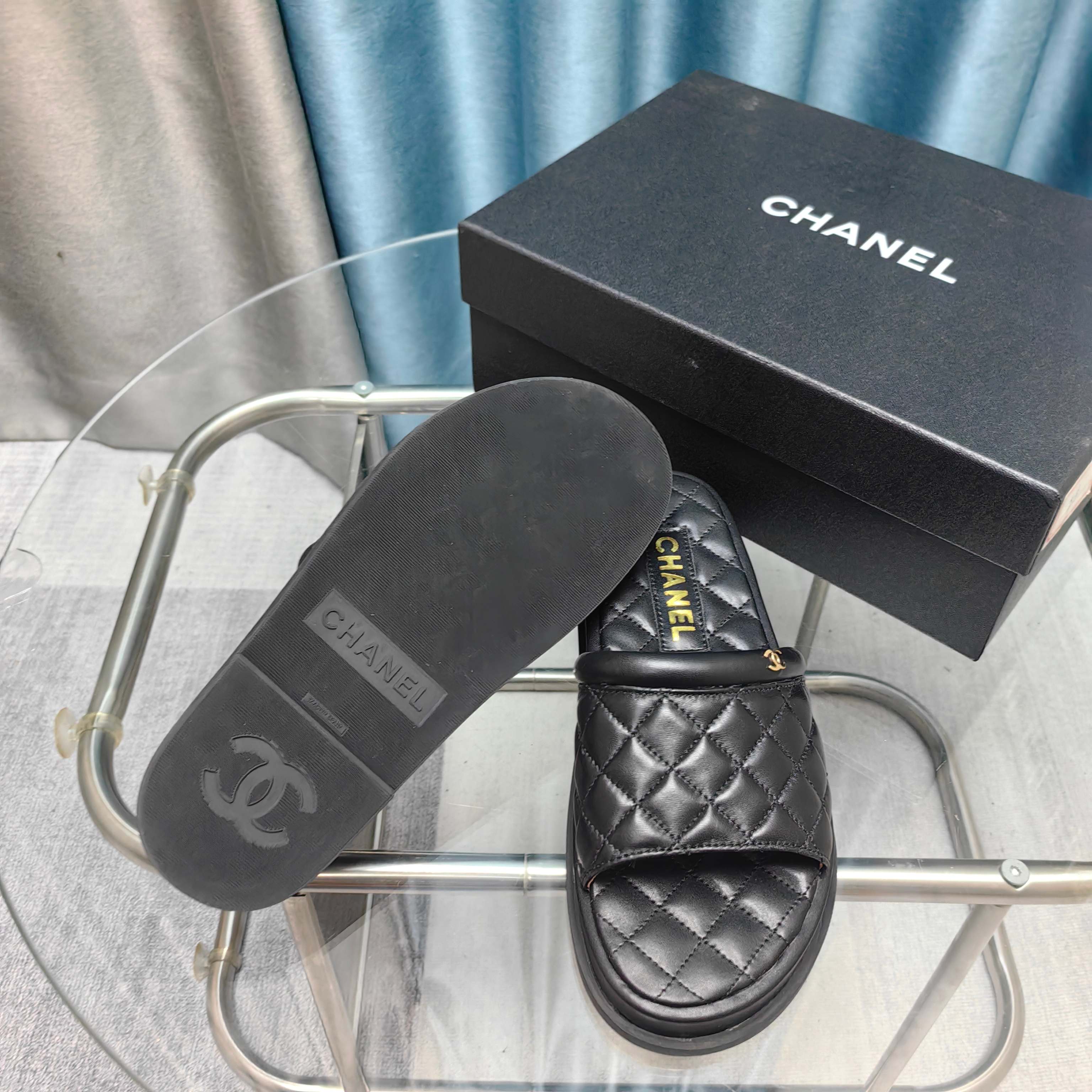 CC 25 Mule Quilted Calfskin