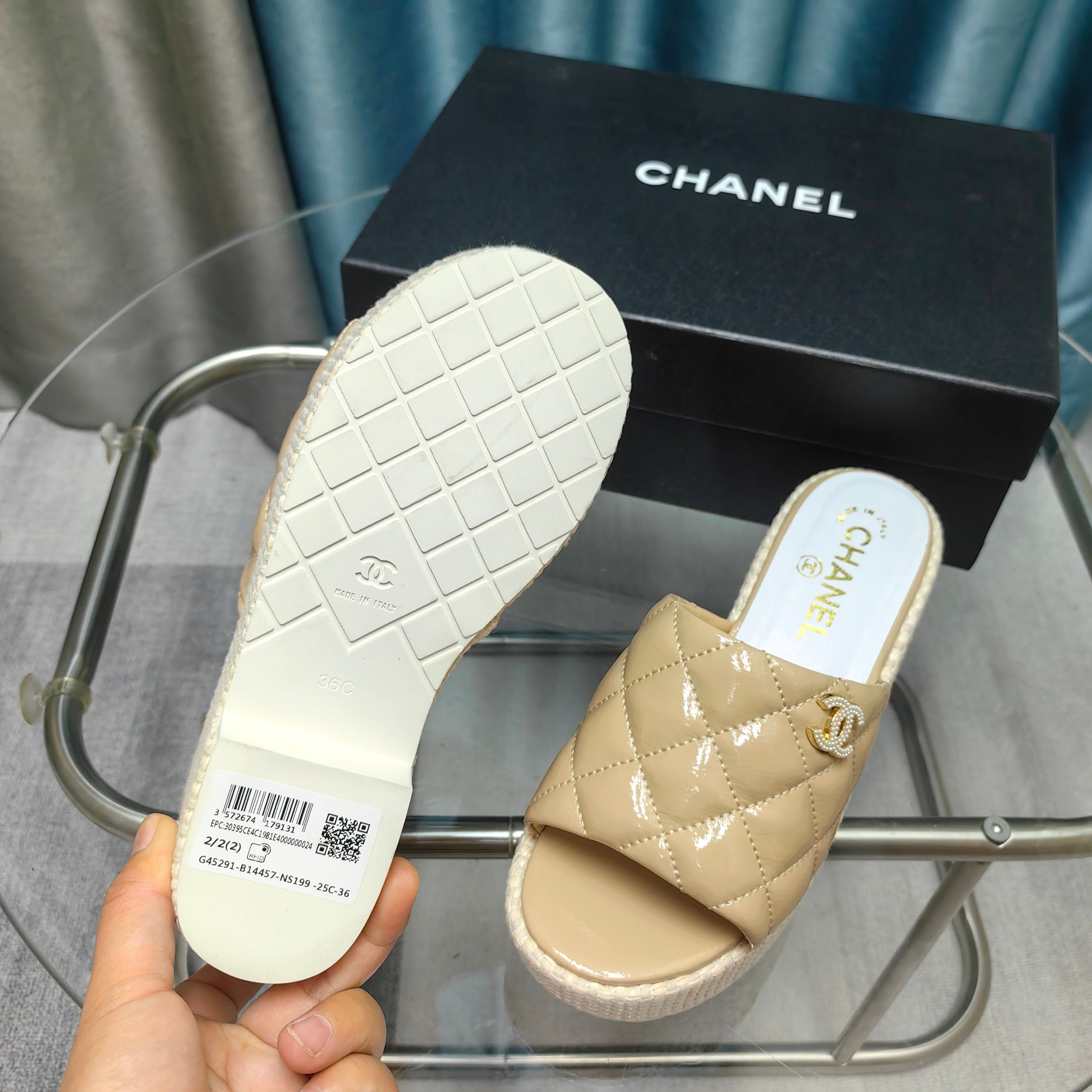 CC 25 Platform Sandal 10cm Patent Calfskin