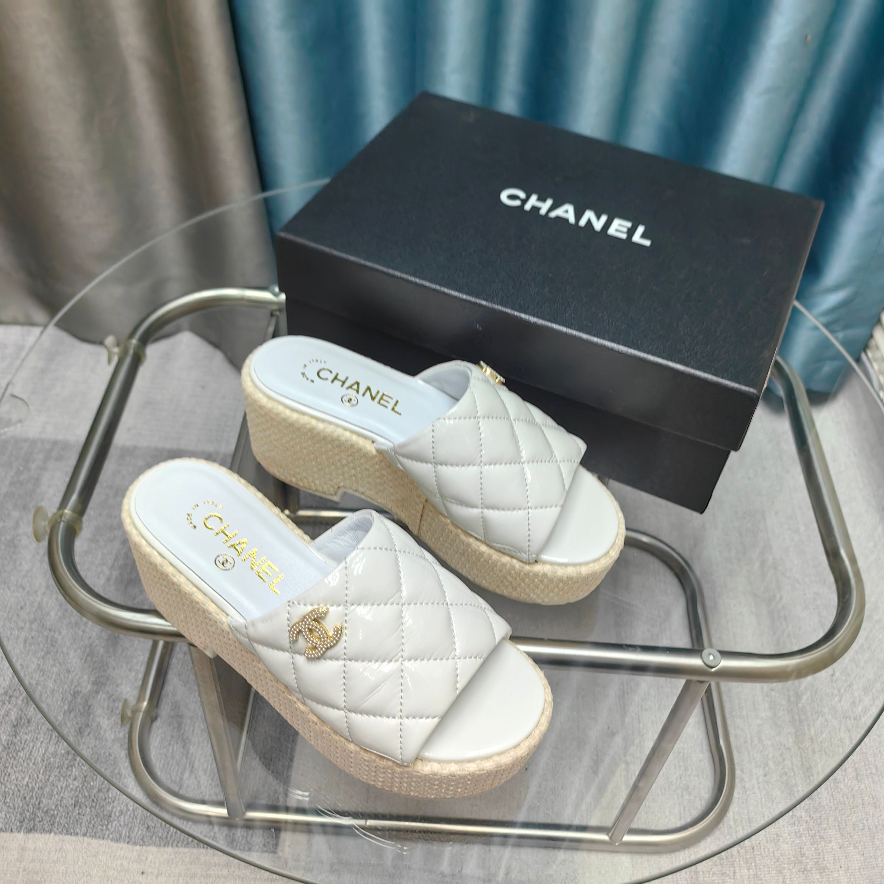 CC 25 Platform Sandal 10cm Patent Calfskin