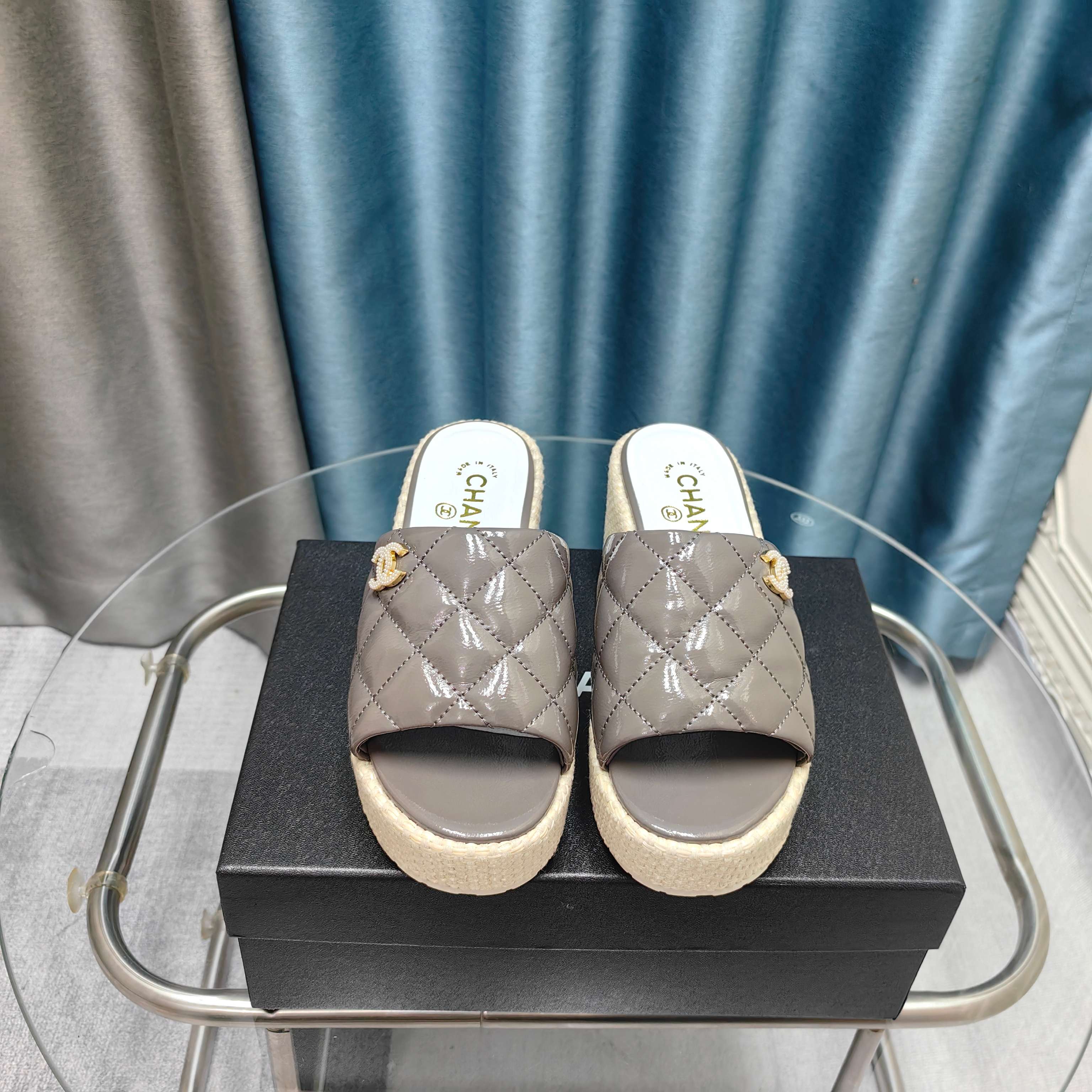 CC 25 Platform Sandal 10cm Patent Calfskin