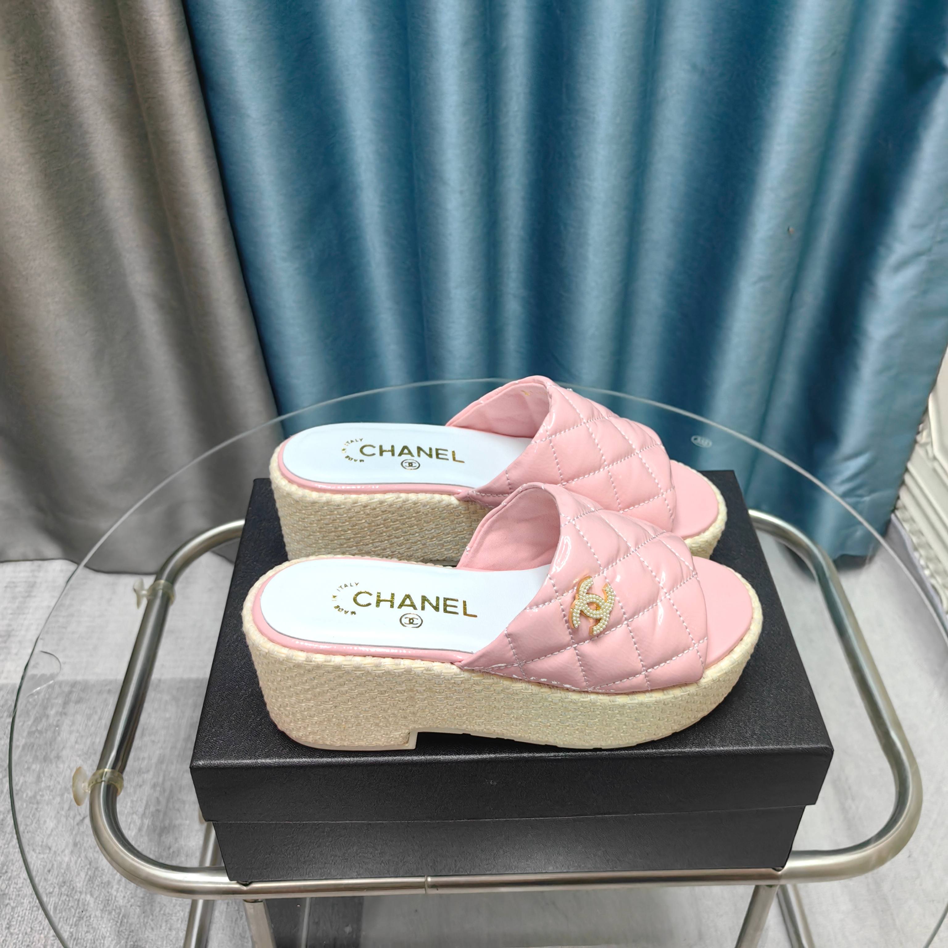 CC 25 Platform Sandal 10cm Patent Calfskin