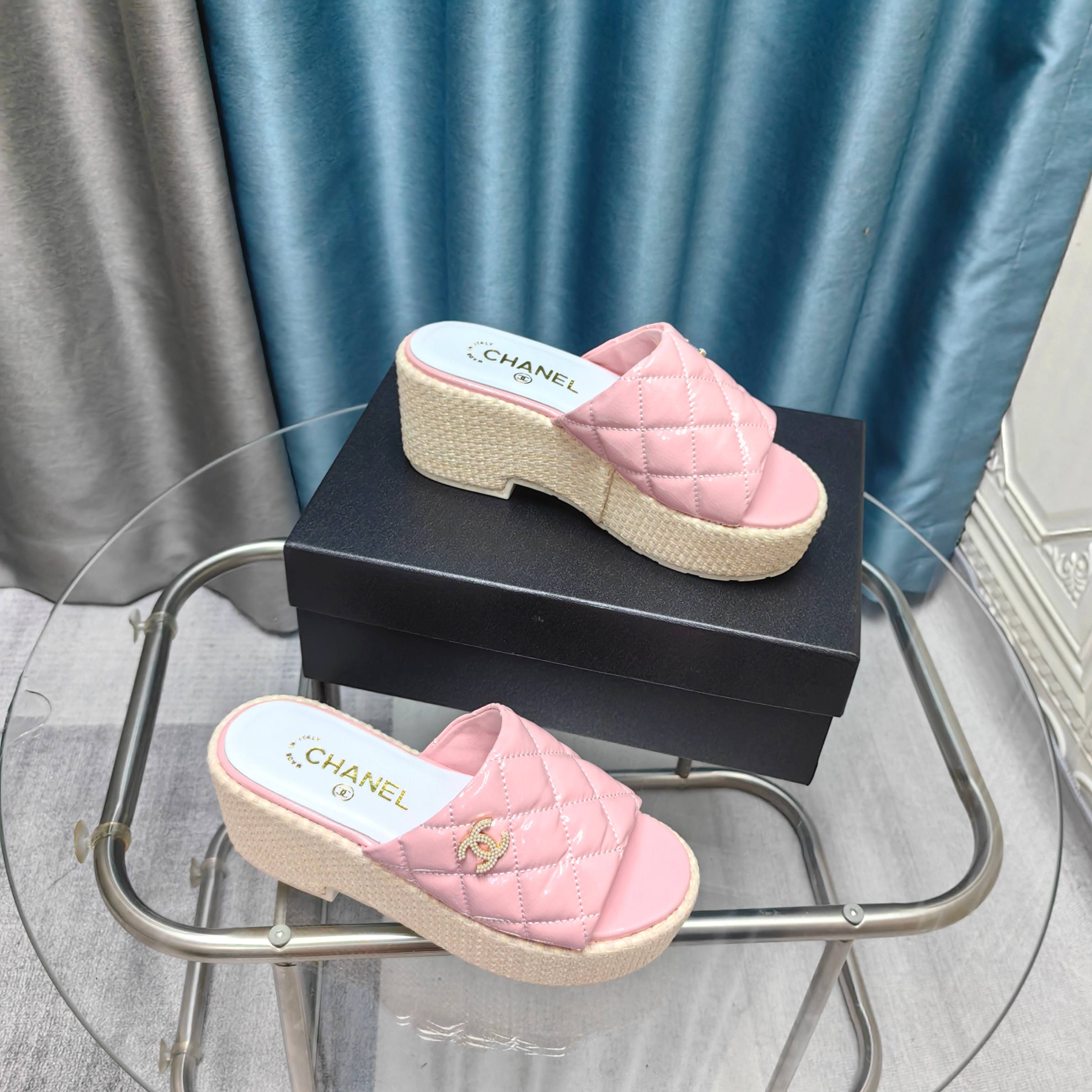 CC 25 Platform Sandal 10cm Patent Calfskin