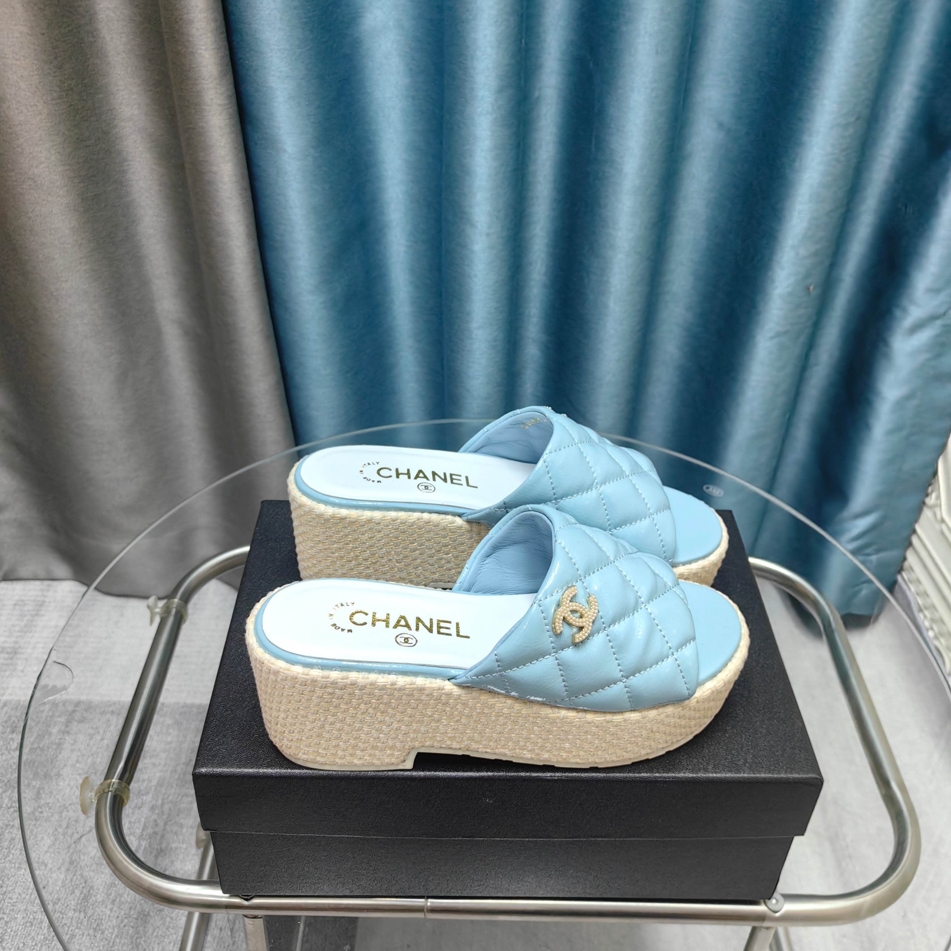 CC 25 Platform Sandal 10cm Patent Calfskin