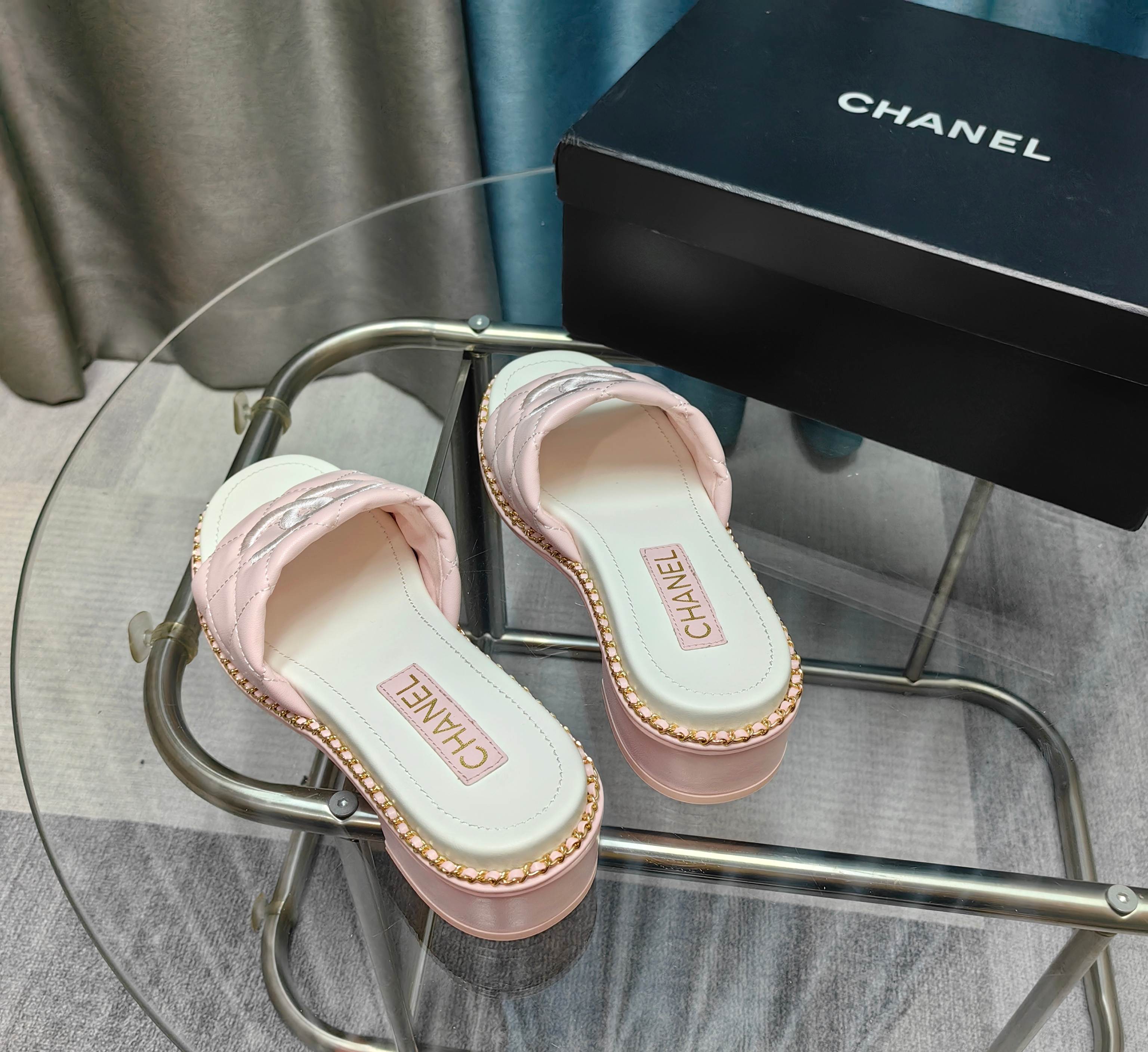 CC 25 Sandal 5cm Quilted Calfskin Leather Chain