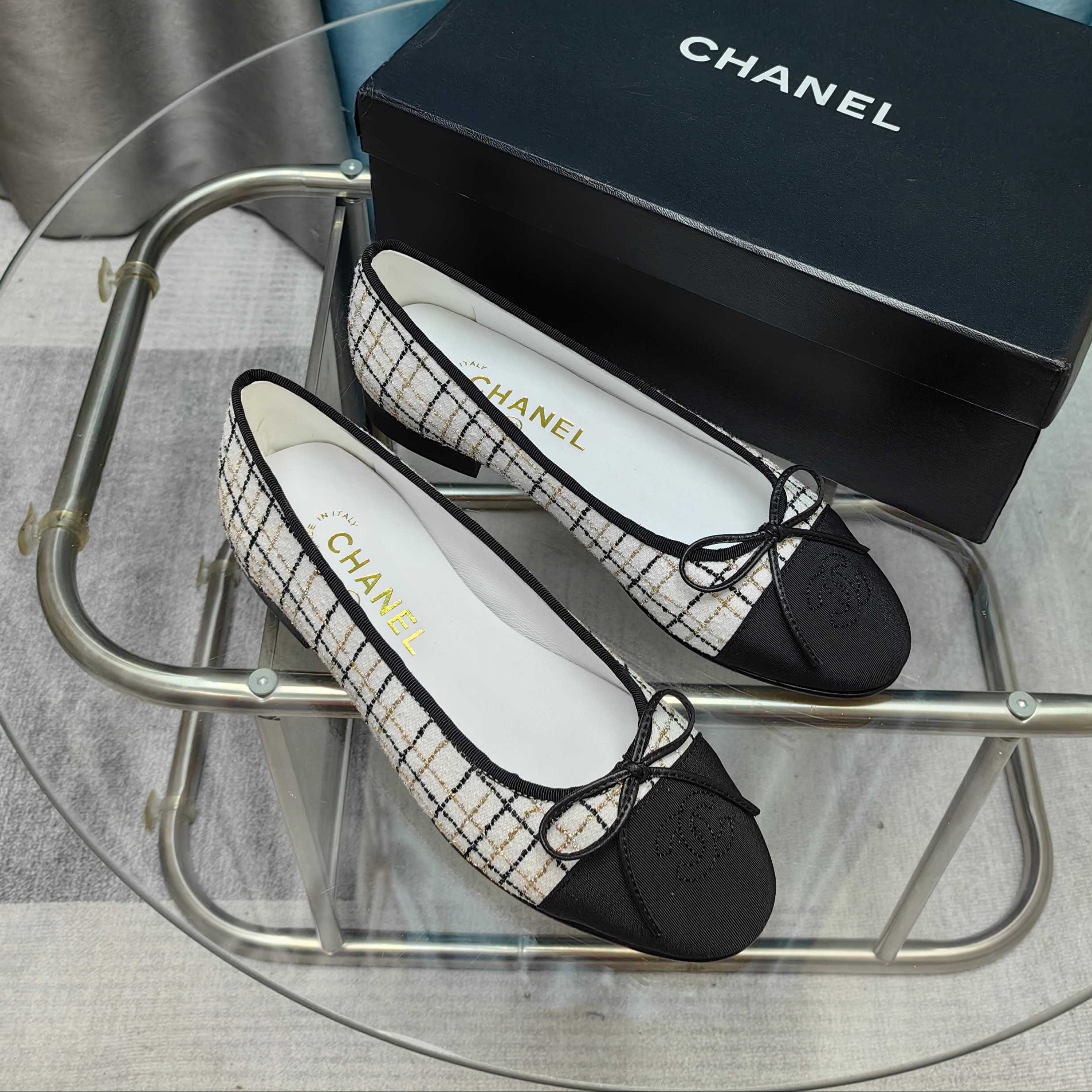 CC 25P Ballet Flat White Tweed Black Grosgrain