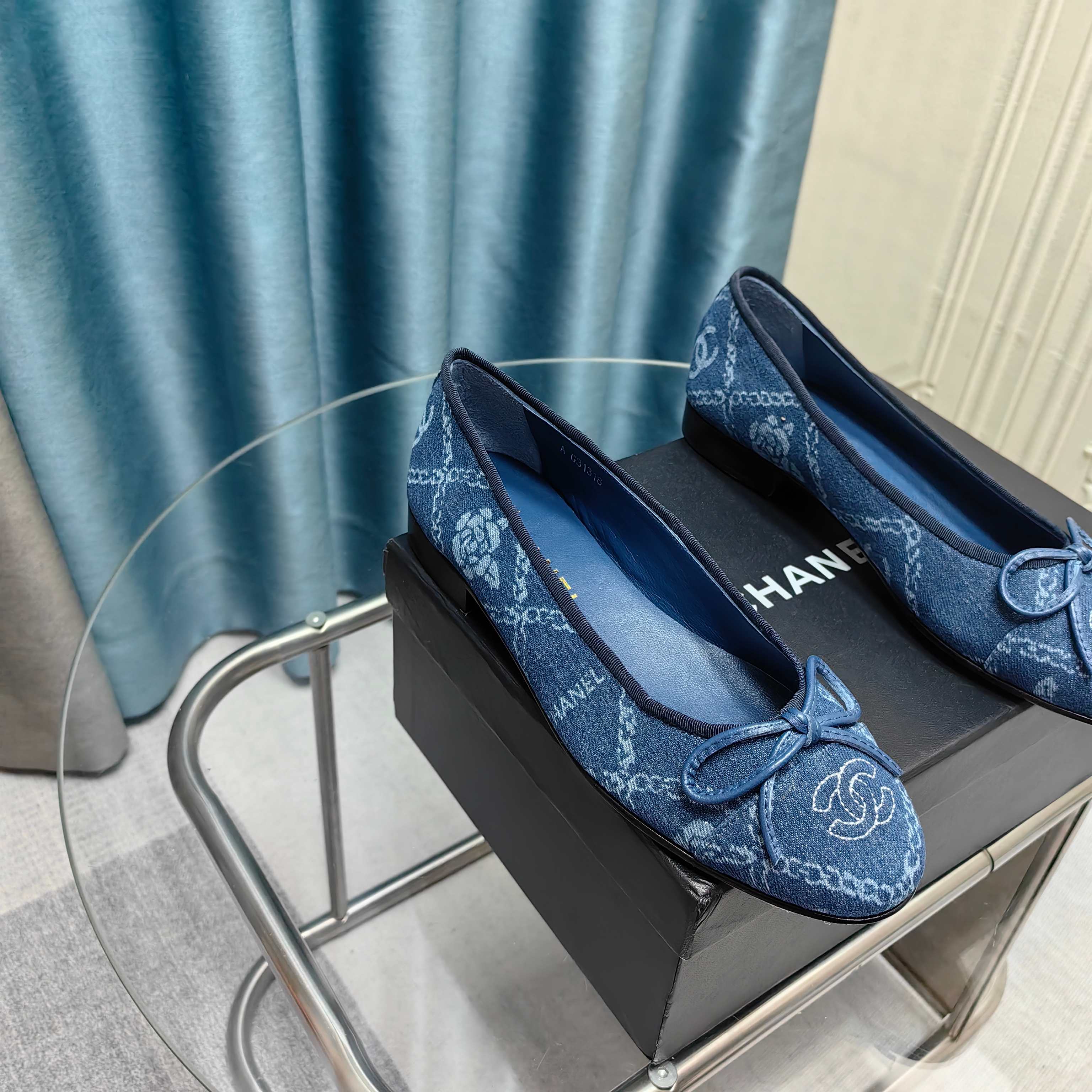 CC 25P Ballet Flat Blue Denim Flower