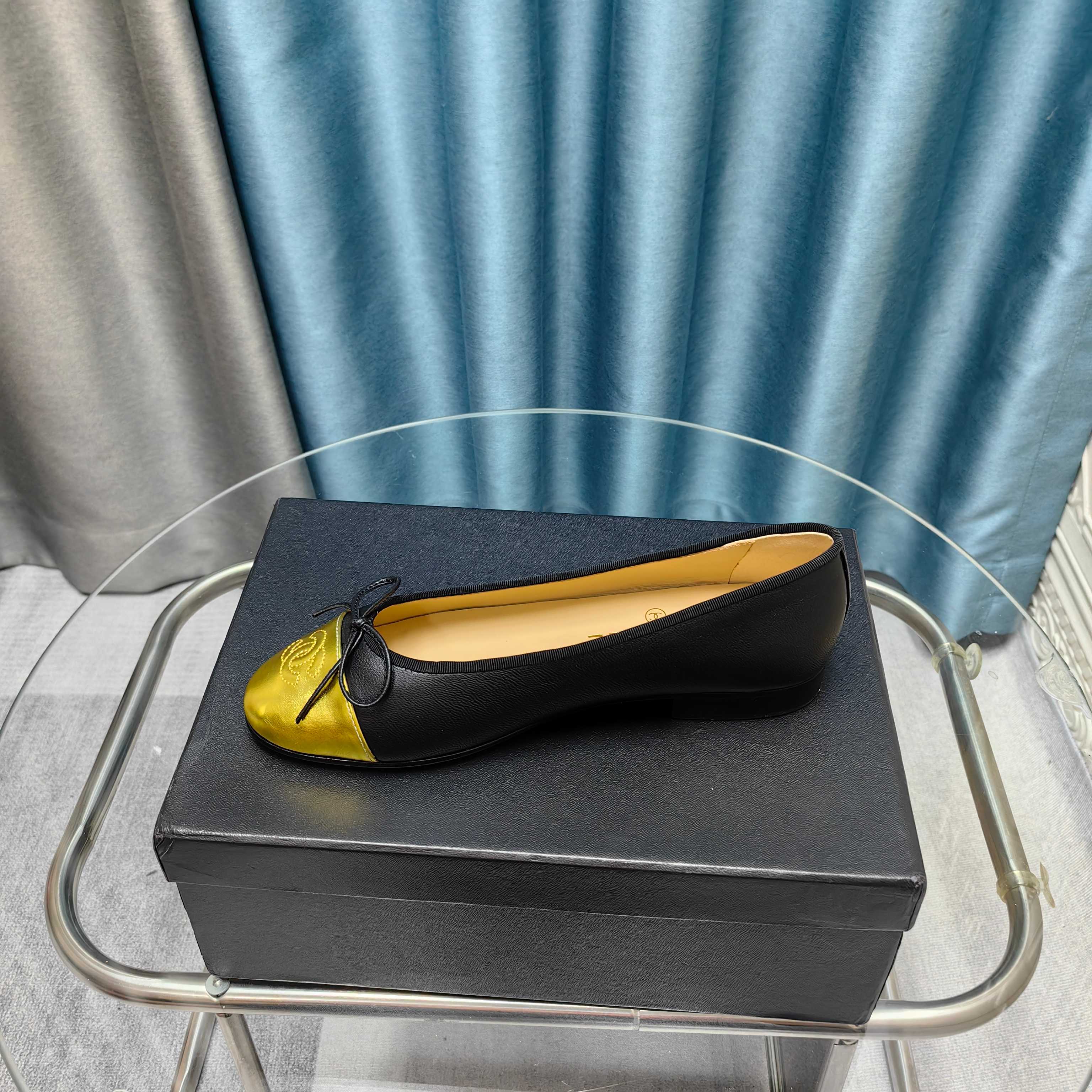 CC 25P Ballet Flat Black Calfskin Yellow Patent Calfskin