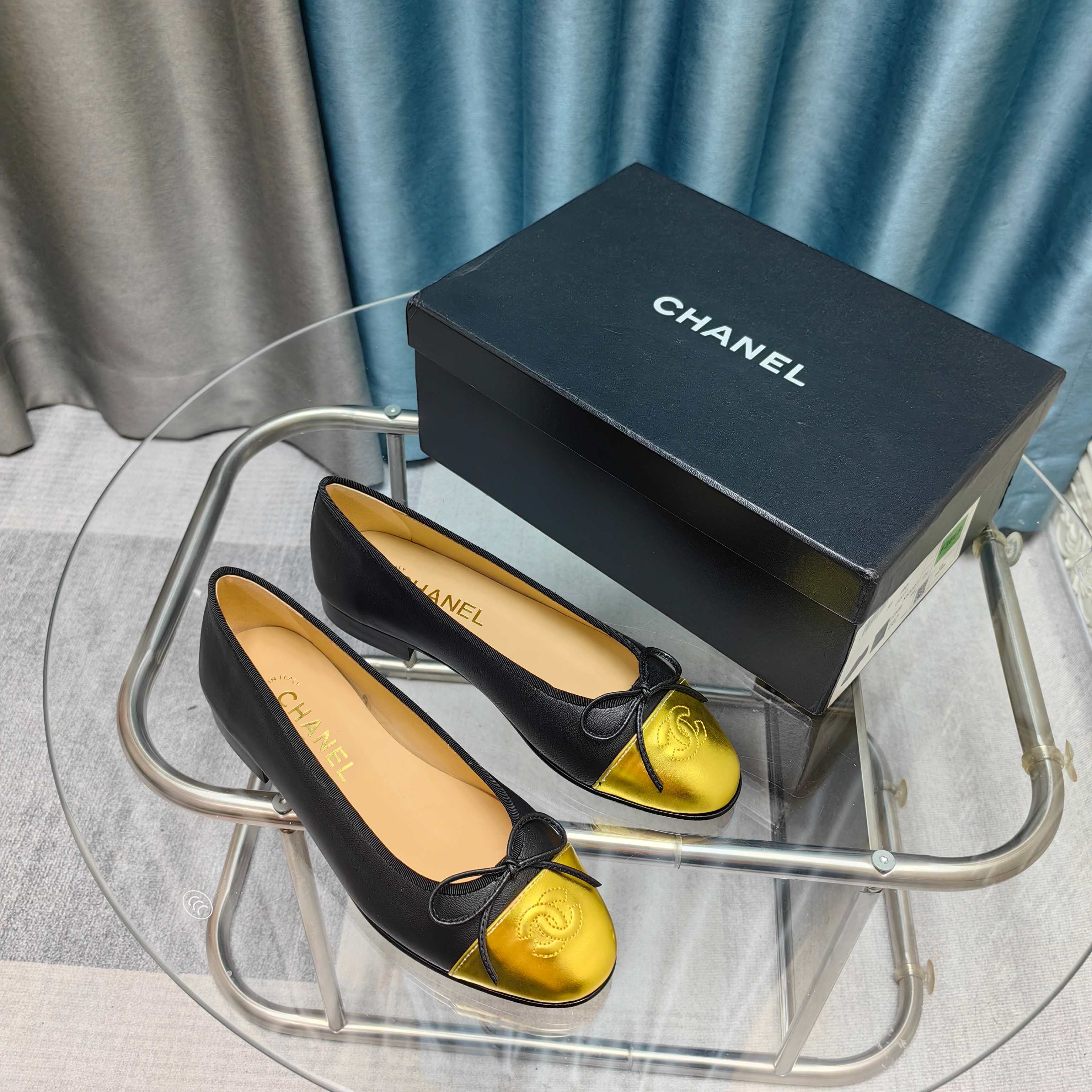 CC 25P Ballet Flat Black Calfskin Yellow Patent Calfskin