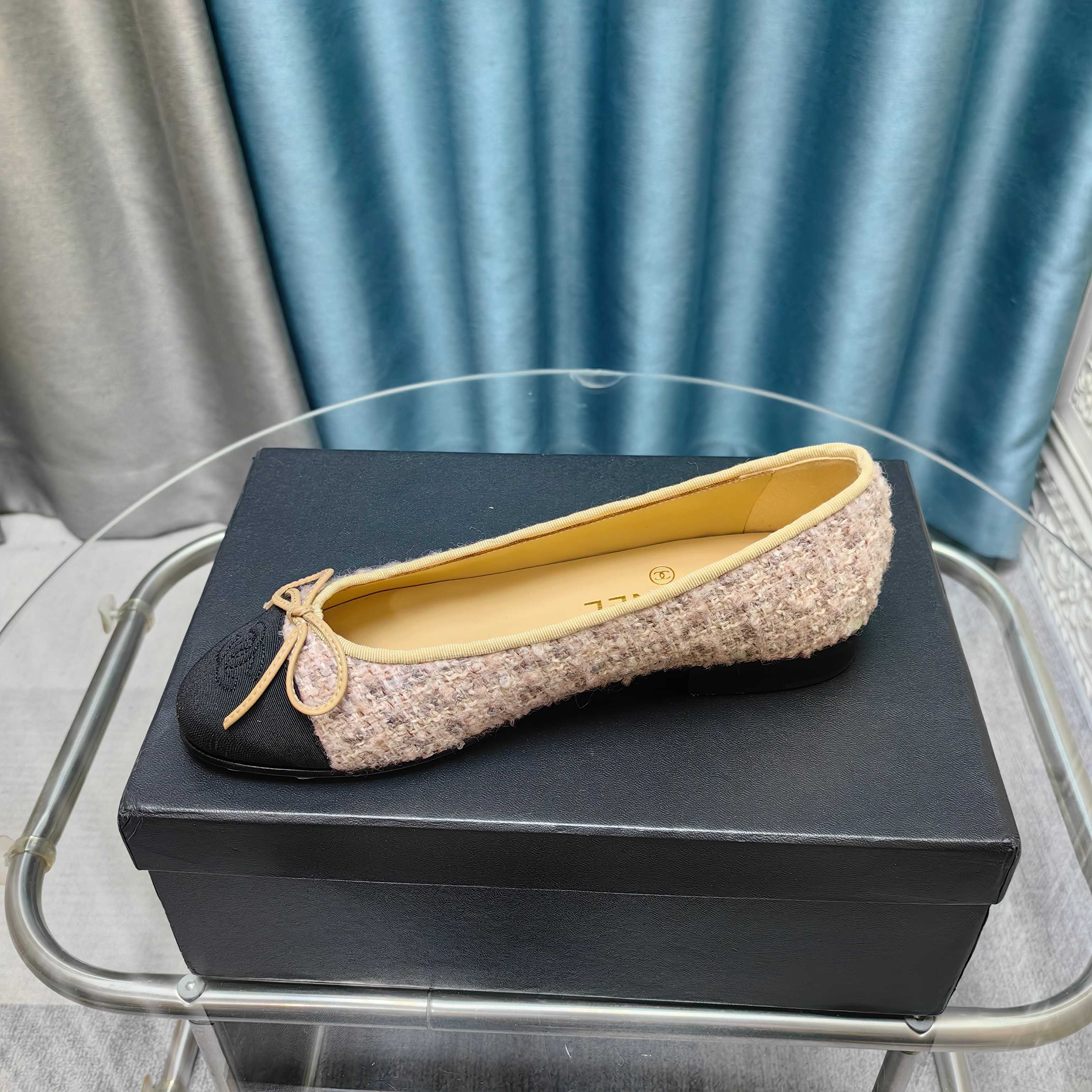CC 25P Ballet Flat Light Pink Tweed Black Grosgrain