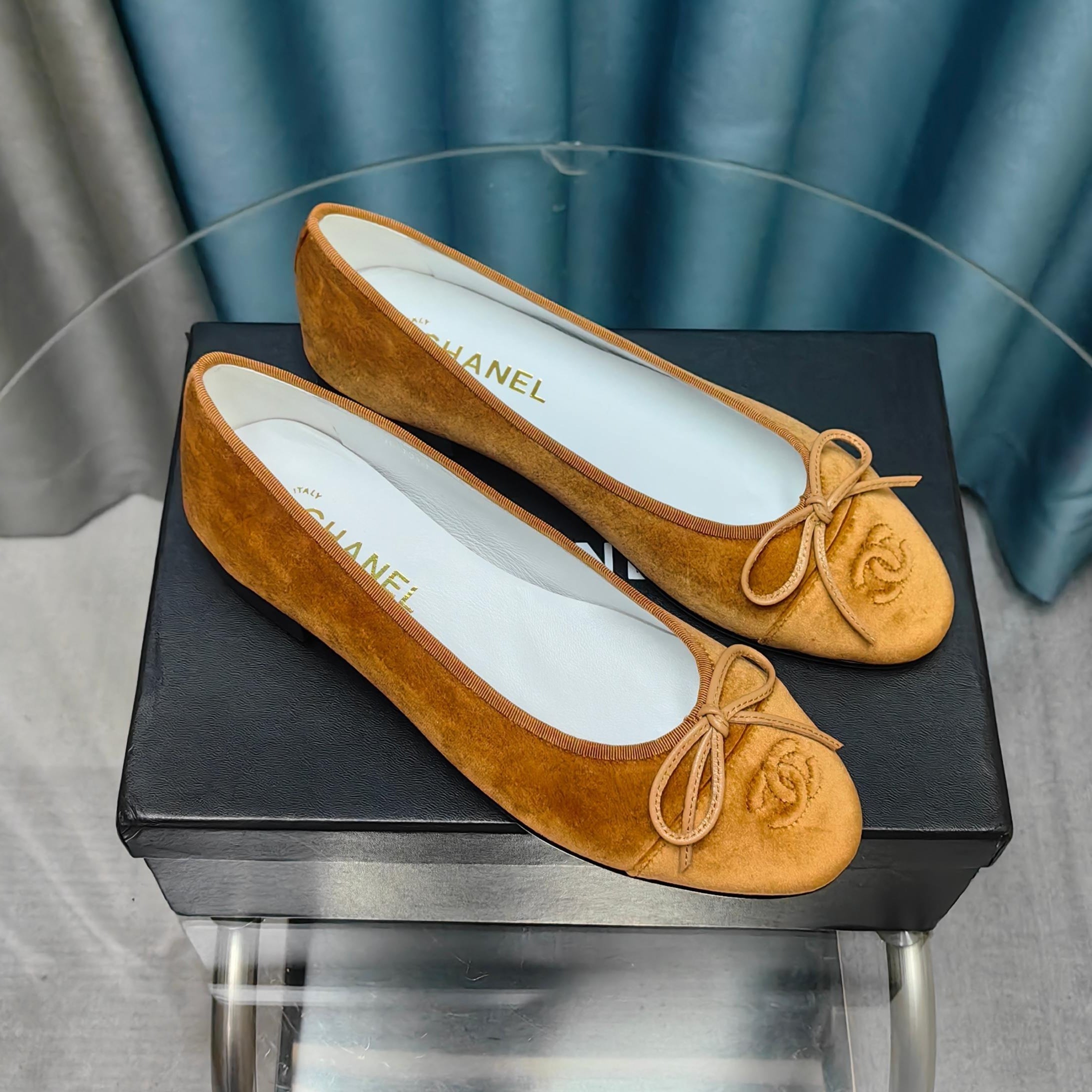 CC 25P Ballet Flat Brown Velvet