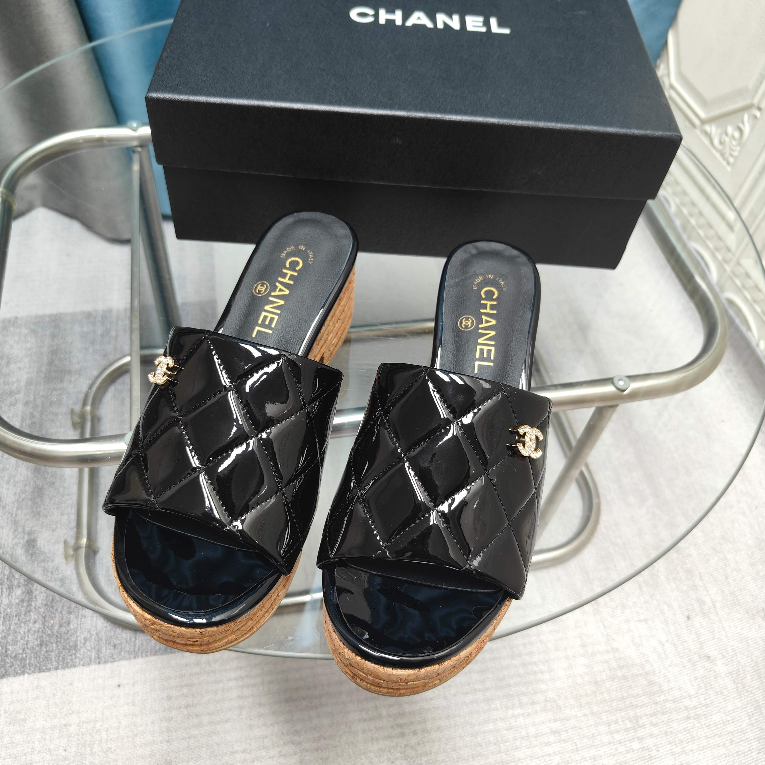 CC 25 Platform Sandal 10cm Patent Calfskin