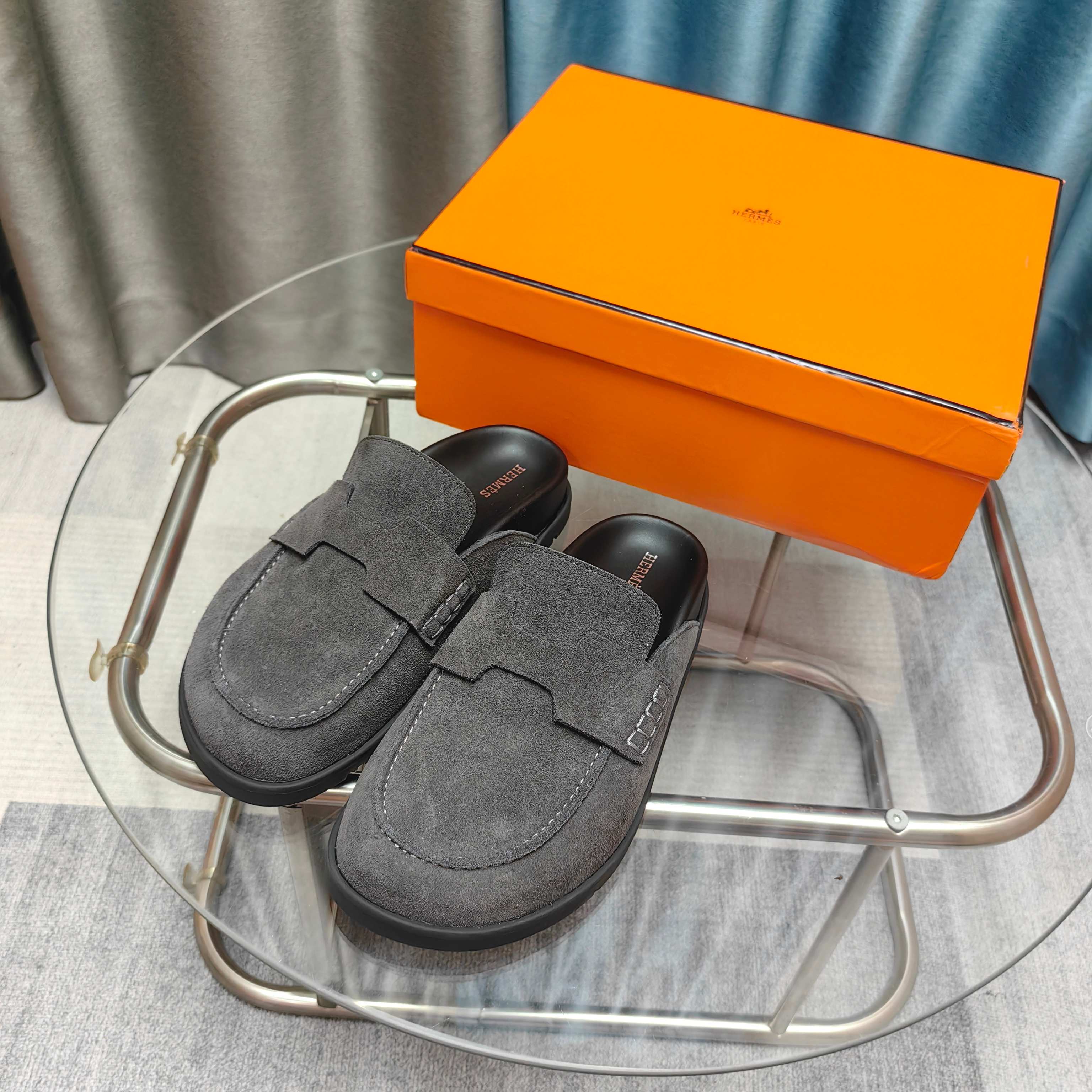 HM 25 Go Mule Dark Grey Suede 369350