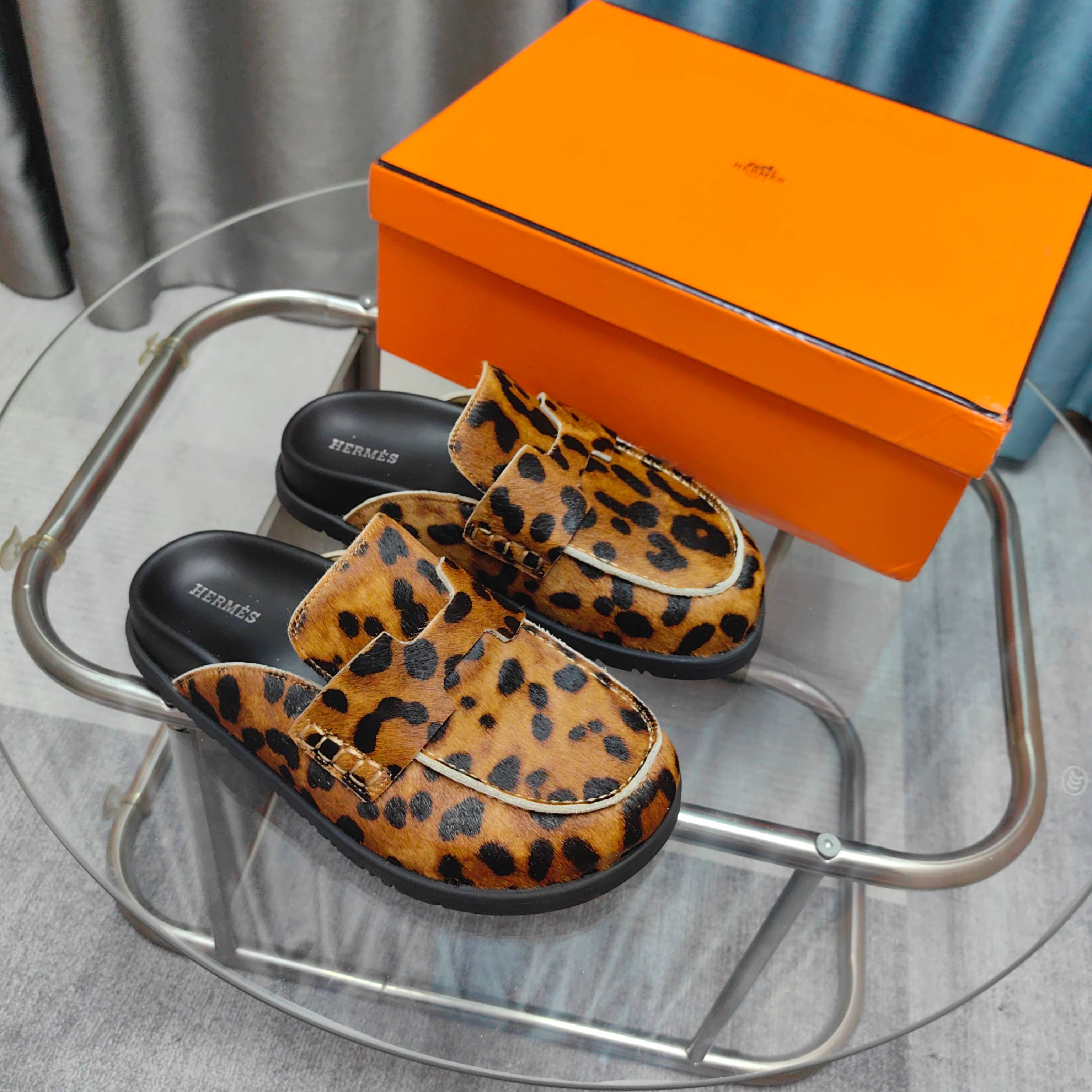 HM 25 Go Mule Leopark Horsehair Fabric 369354