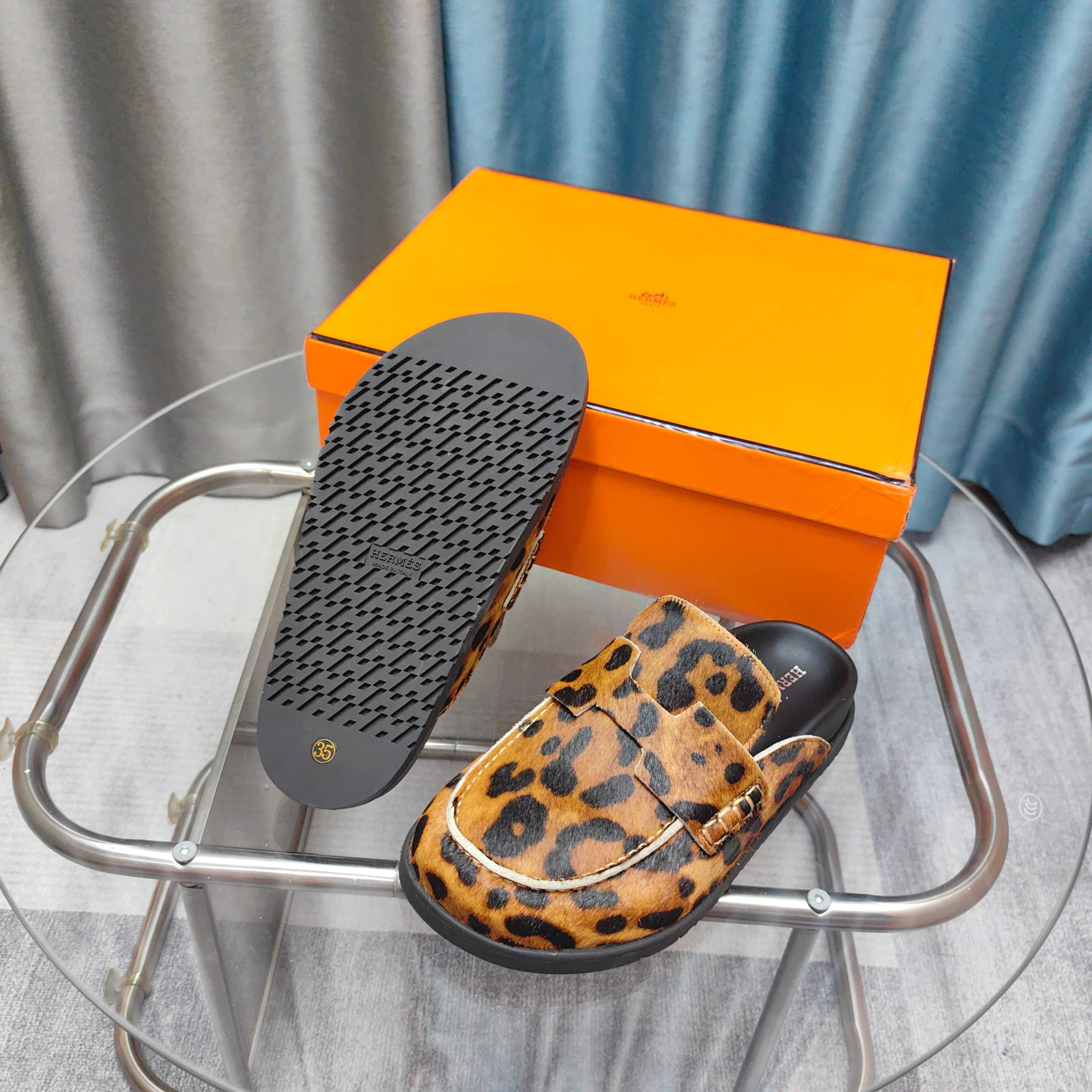 HM 25 Go Mule Leopark Horsehair Fabric 369354