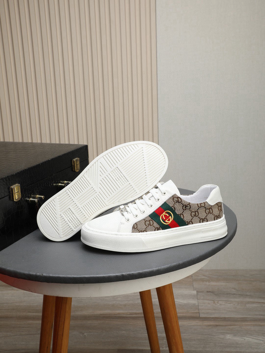 GG Men's Ace Sneaker Brown White Print Fabric 522633