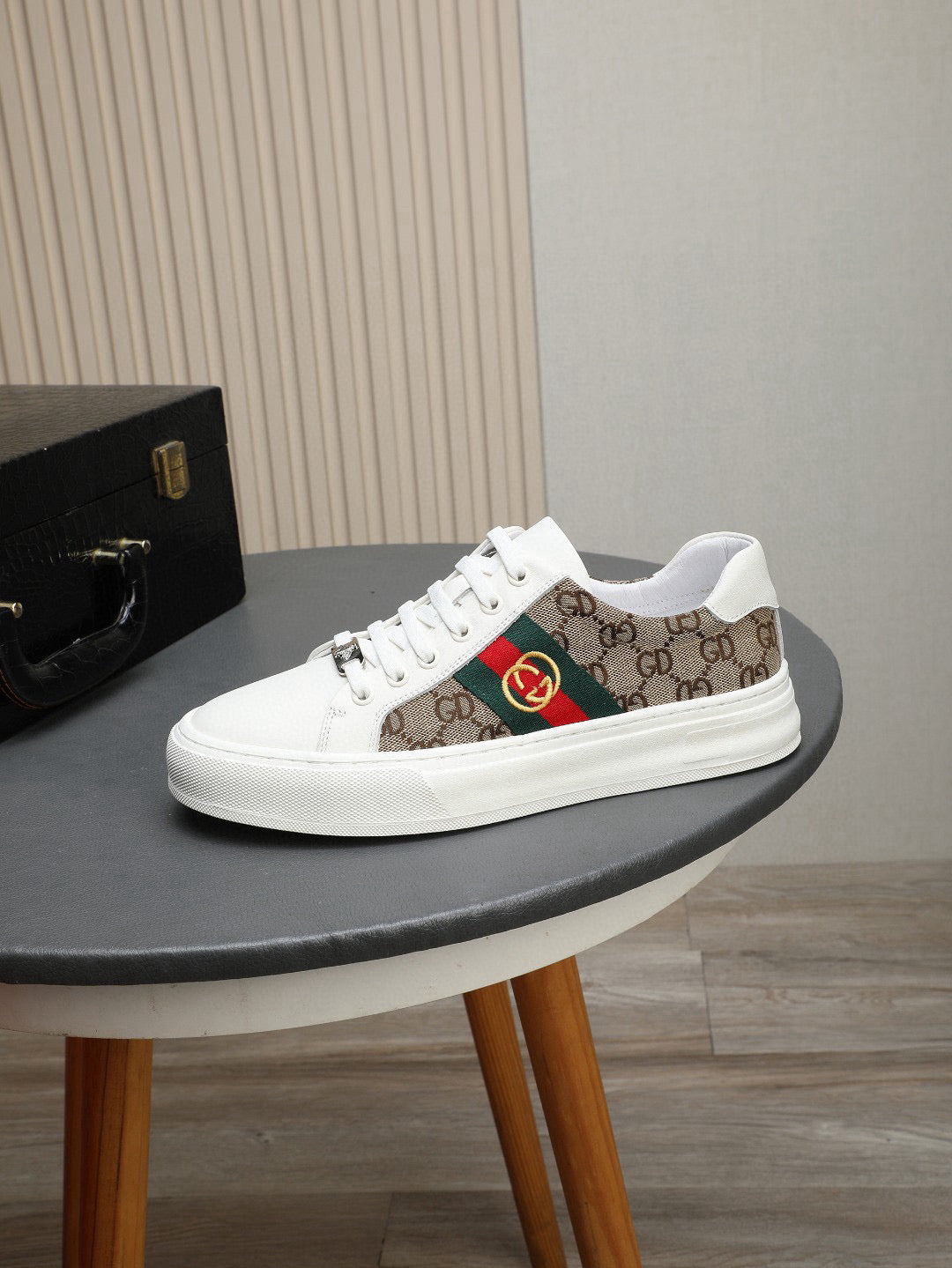 GG Men's Ace Sneaker Brown White Print Fabric 522633