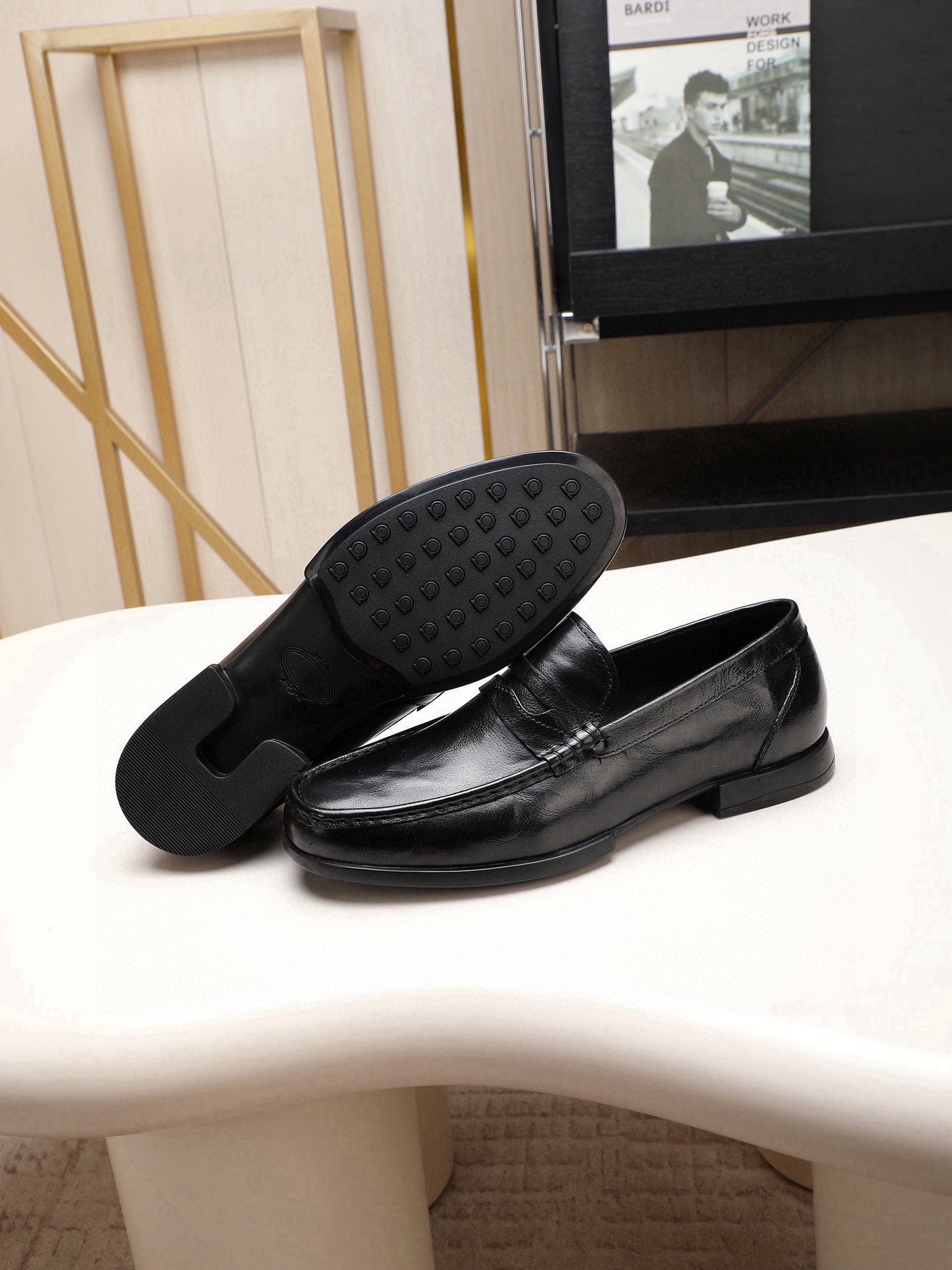 GG Men's Loafer Black Calfskin 525162