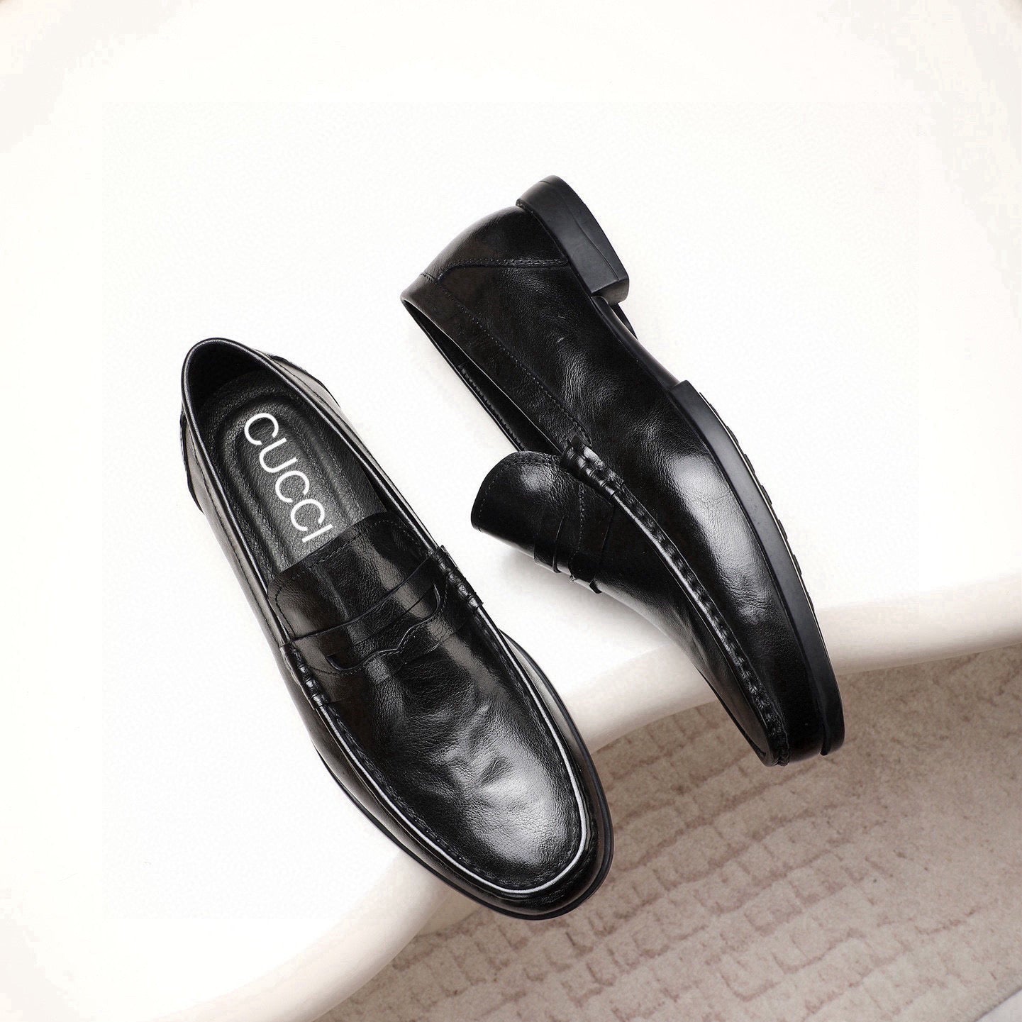 GG Men's Loafer Black Calfskin 525162