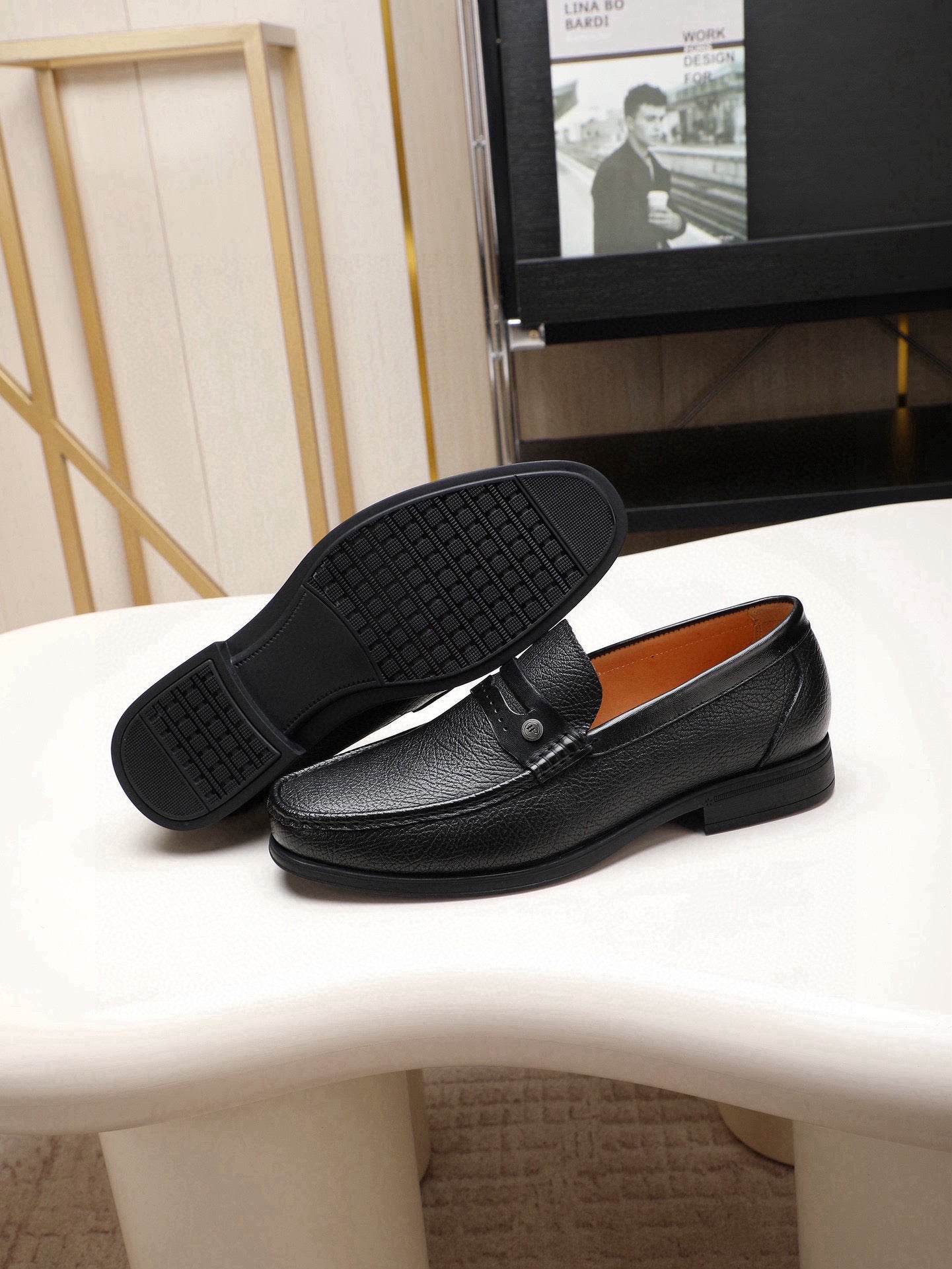 GG Men's Loafer Black Embossed Cowhide 525171