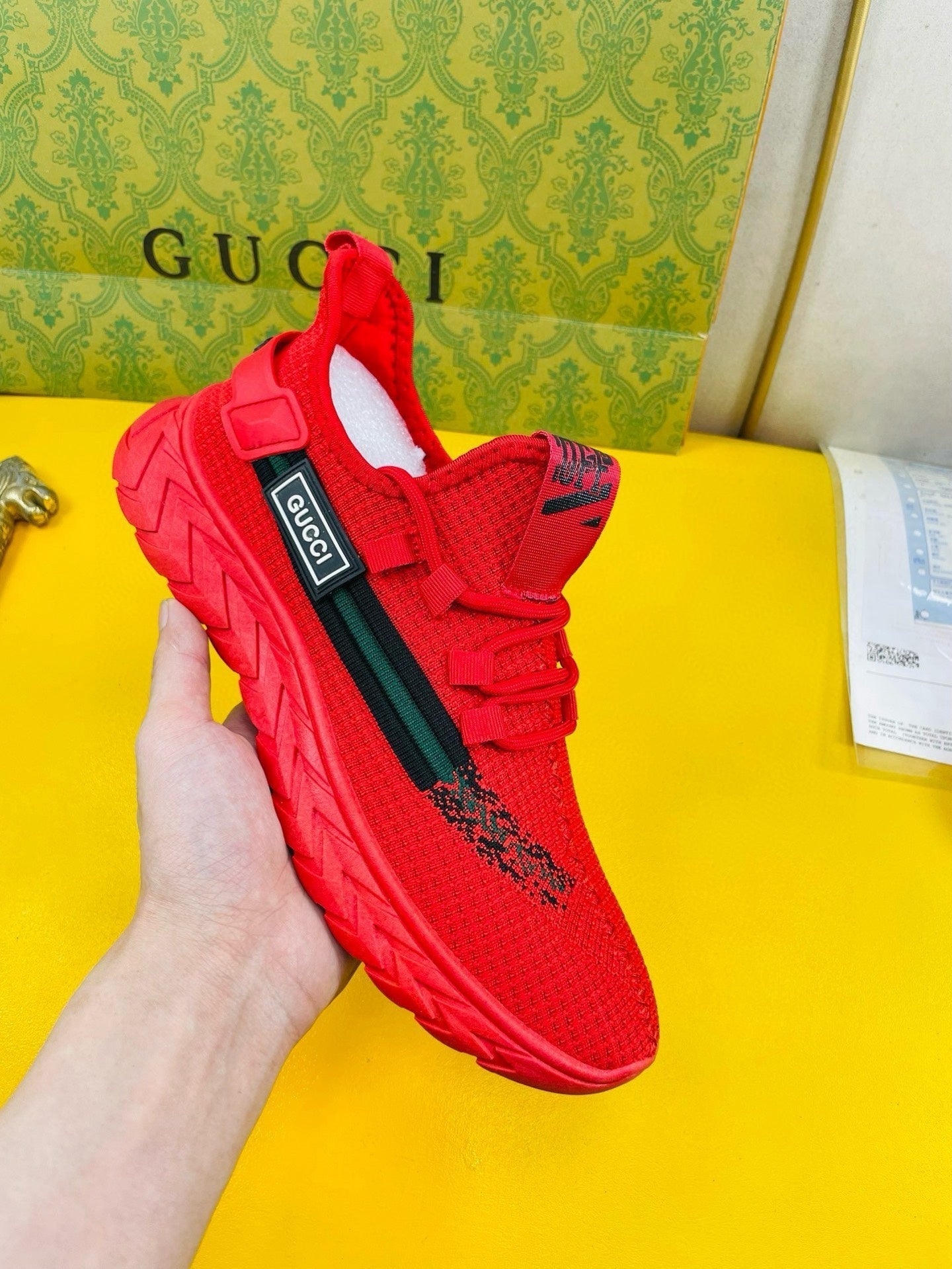 GG Men's Sneaker Red Flyknit 539807