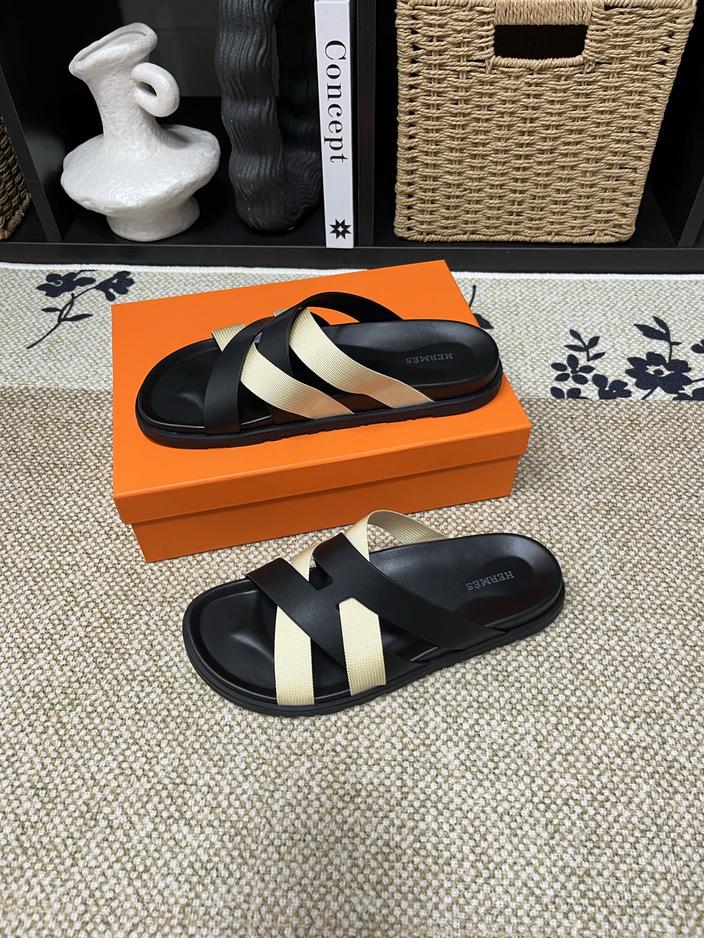 HM Men's Kazimir Black Beige Calfskin 595490