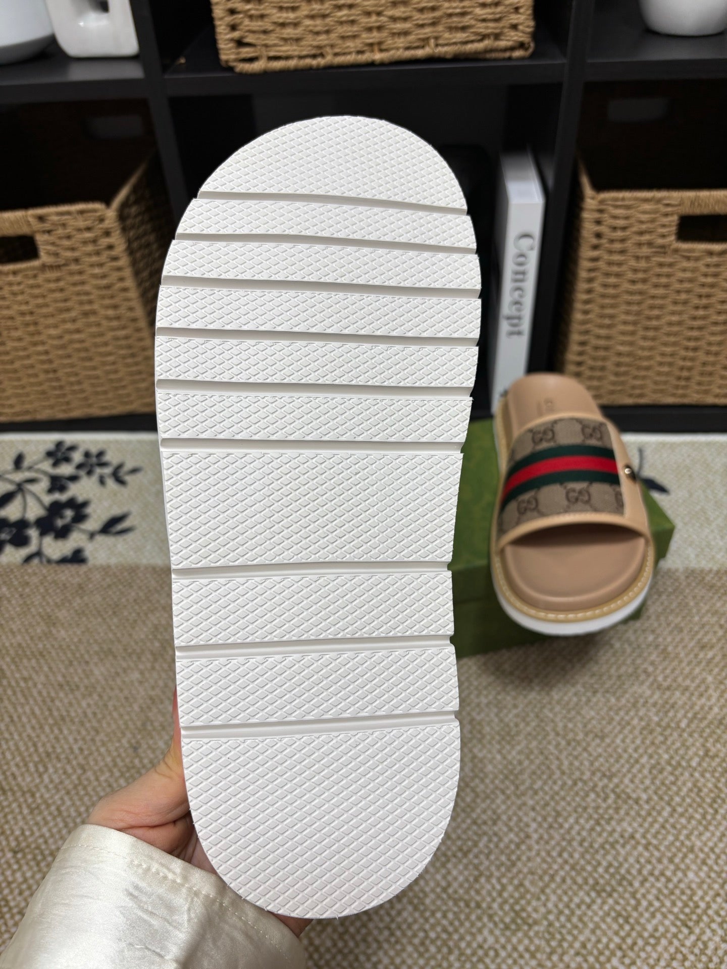 GG Men's Web Slide Beige Canvas Cowhide 595537