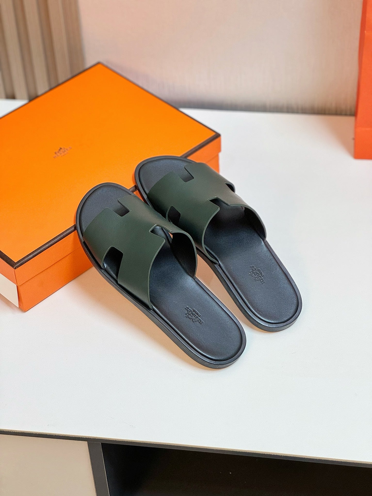 HM Men's Izmir Slide Midnight Cowhide 609776