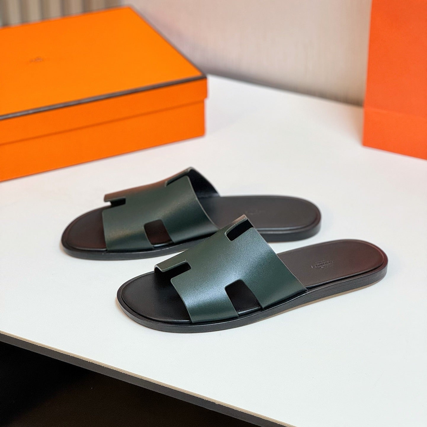 HM Men's Izmir Slide Midnight Cowhide 609776