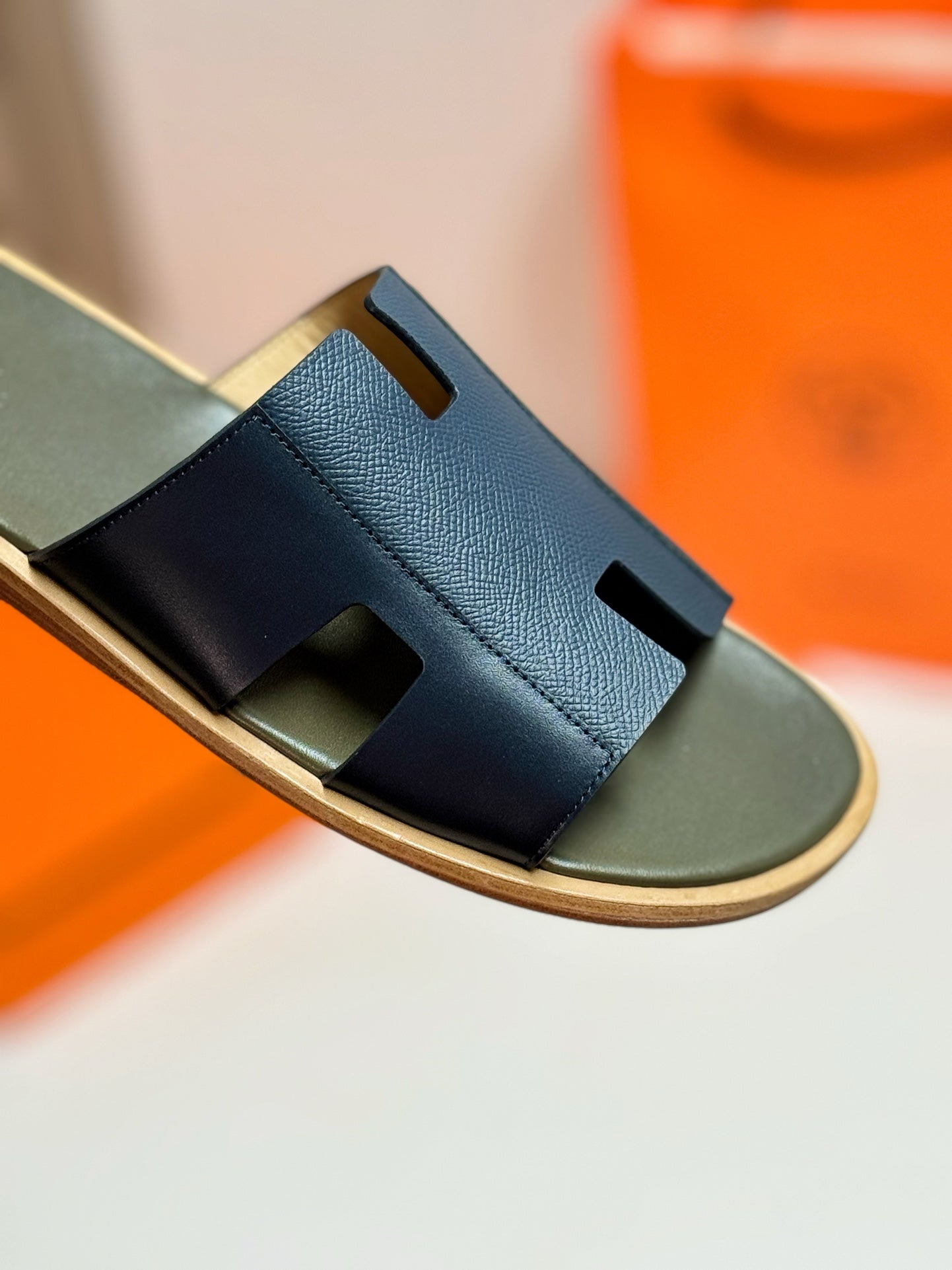 IZMIR SANDAL MOSS MIX BRIGHT NAVY LAMBSKIN