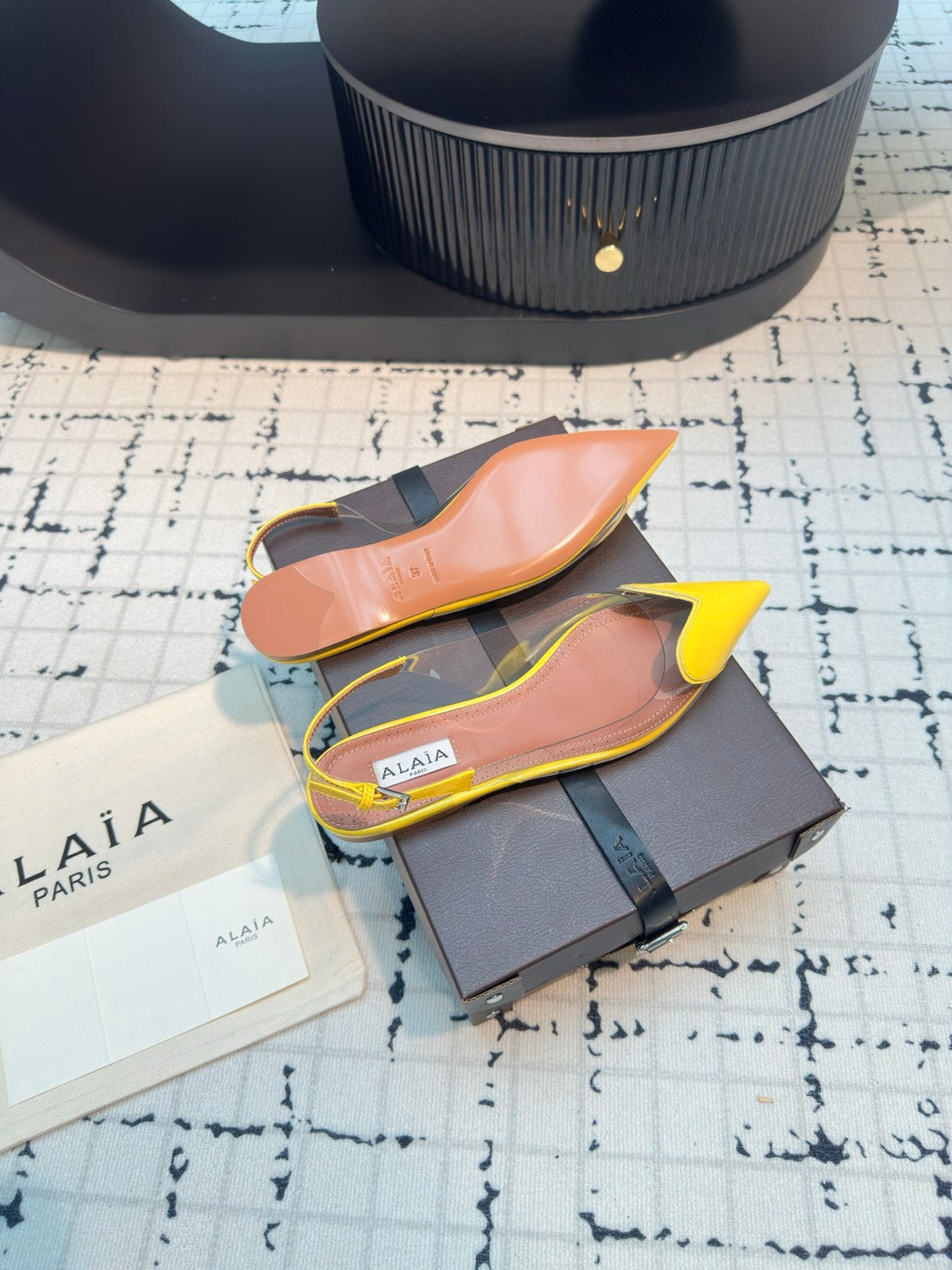 Alaia Heart Flat Slingbacks Yellow Sheepskin 800939