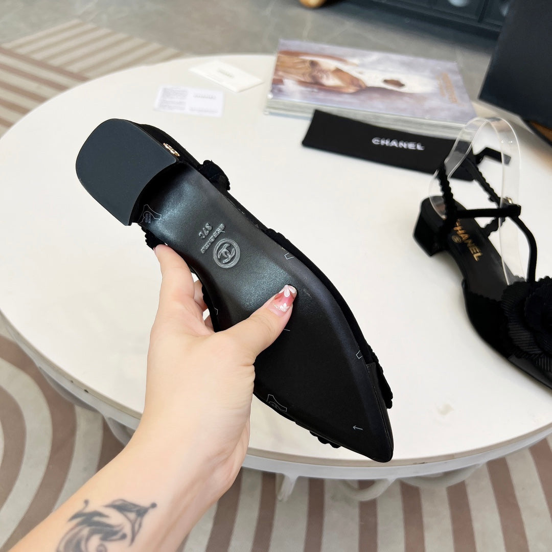 CC Pointed Toe Sandals Black Suede