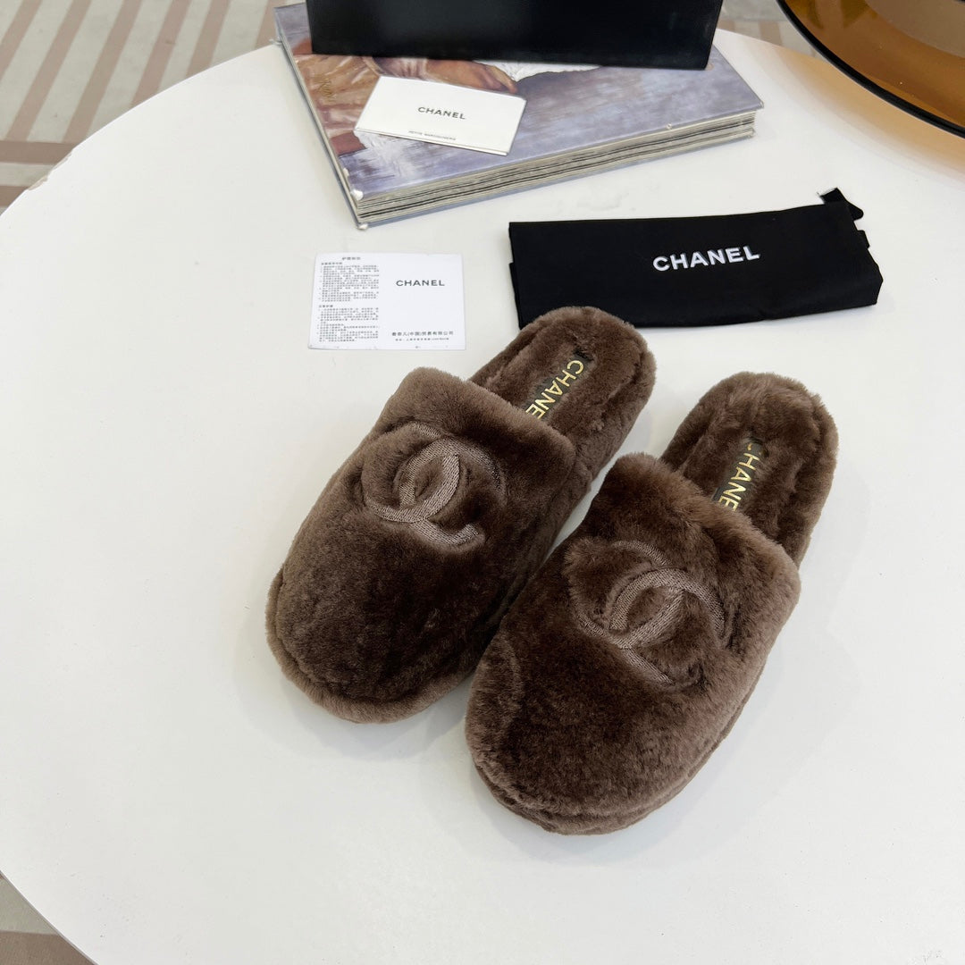 CC Slippers Dark Brown Fleece