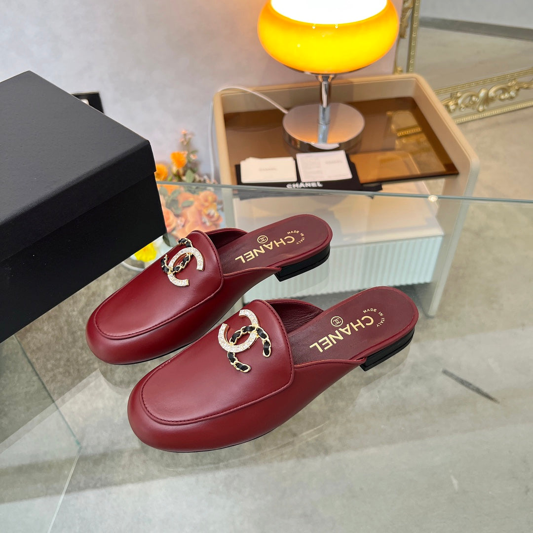 CC 25 Mule Burgundy Calfskin Large Double C Logo