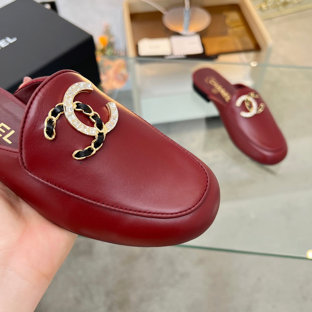 CC 25 Mule Burgundy Calfskin Large Double C Logo